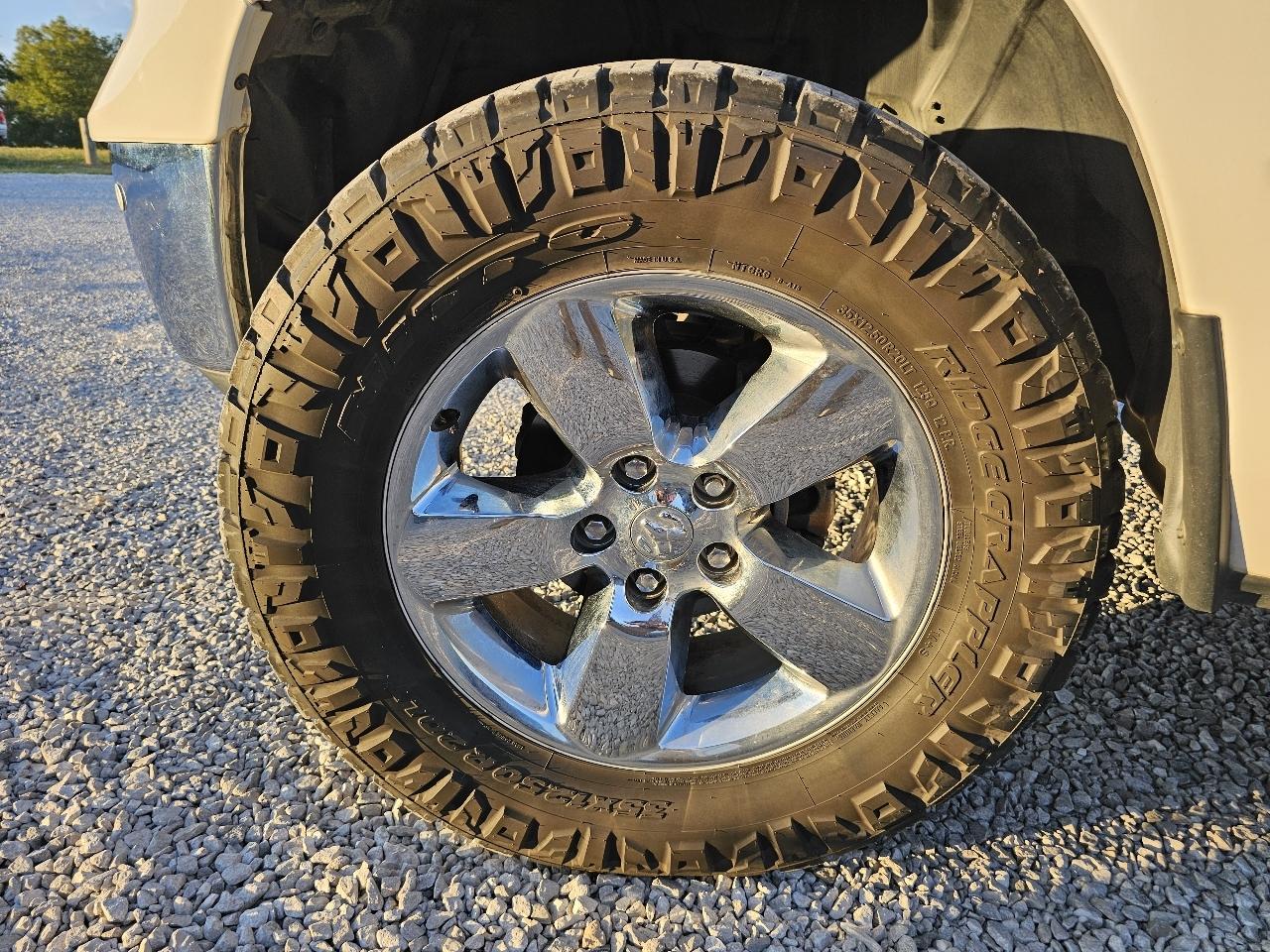 RAM 1500 Classic Big Horn 4x4 Crew Cab 5'7" Box 2019