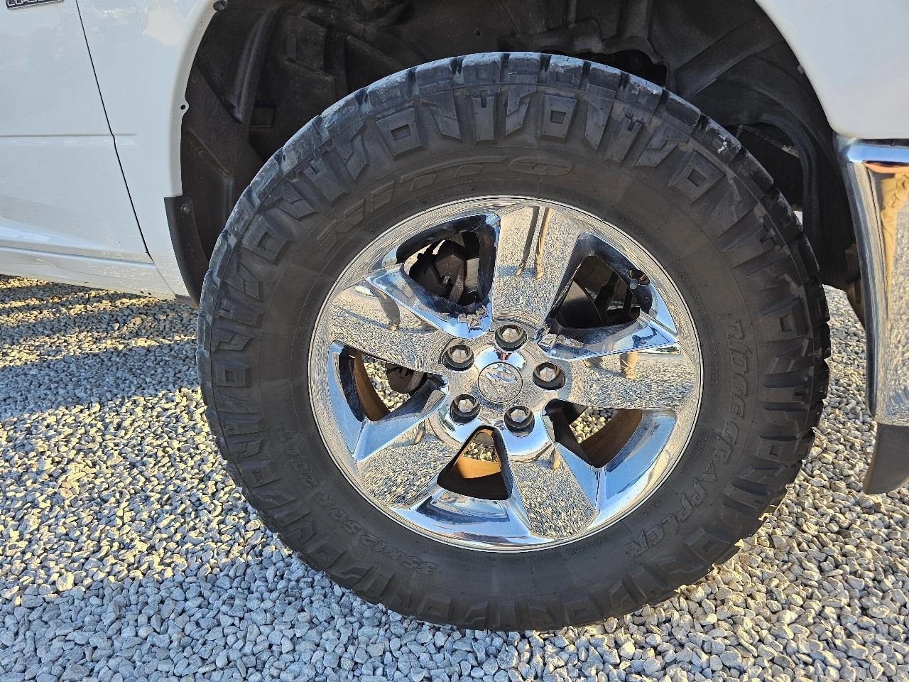 RAM 1500 Classic Big Horn 4x4 Crew Cab 5'7" Box 2019