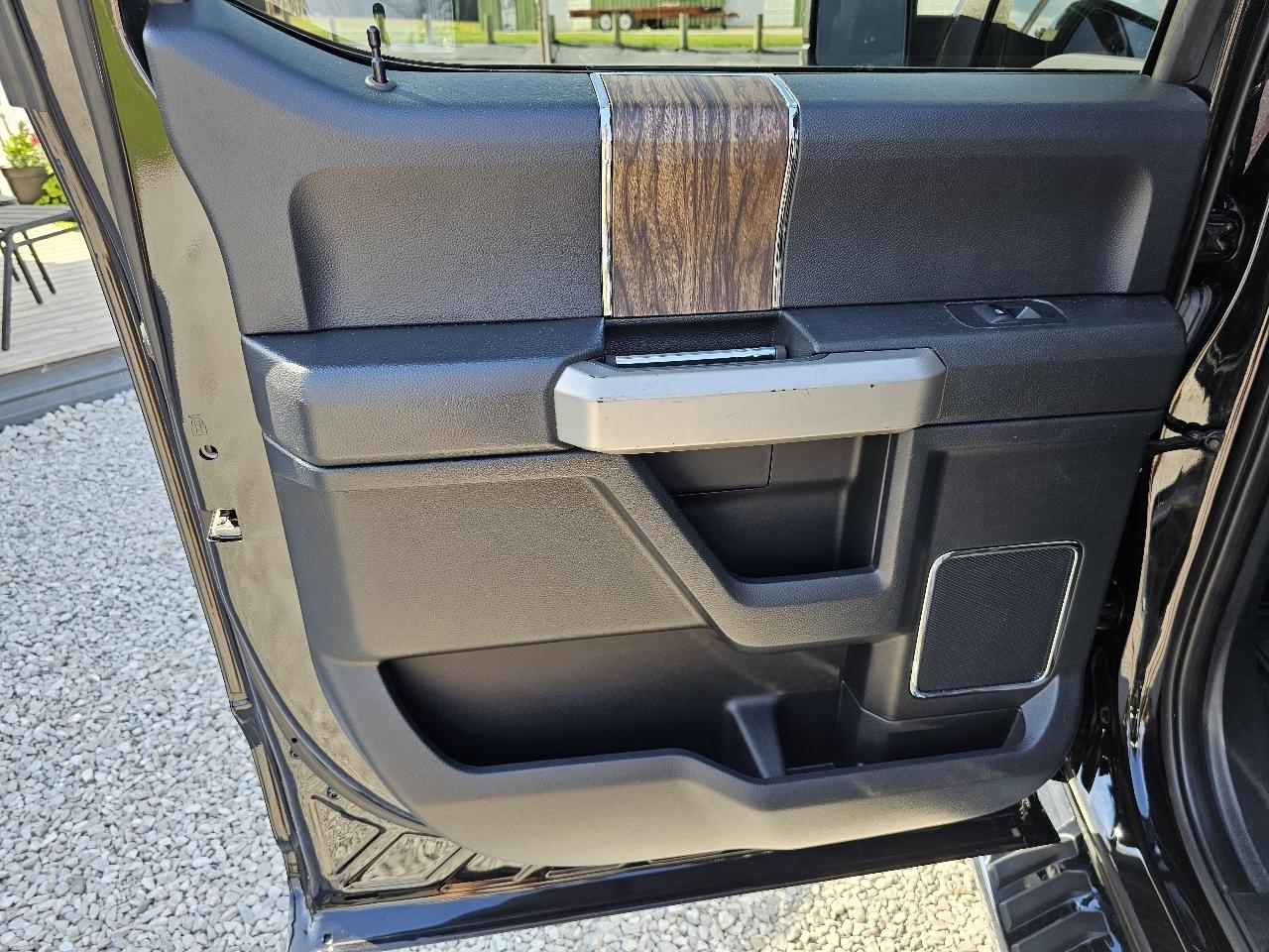 Ford F-150 Lariat SuperCrew 5.5-ft. Bed 4WD 2020