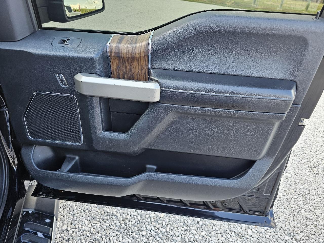 Ford F-150 Lariat SuperCrew 5.5-ft. Bed 4WD 2020