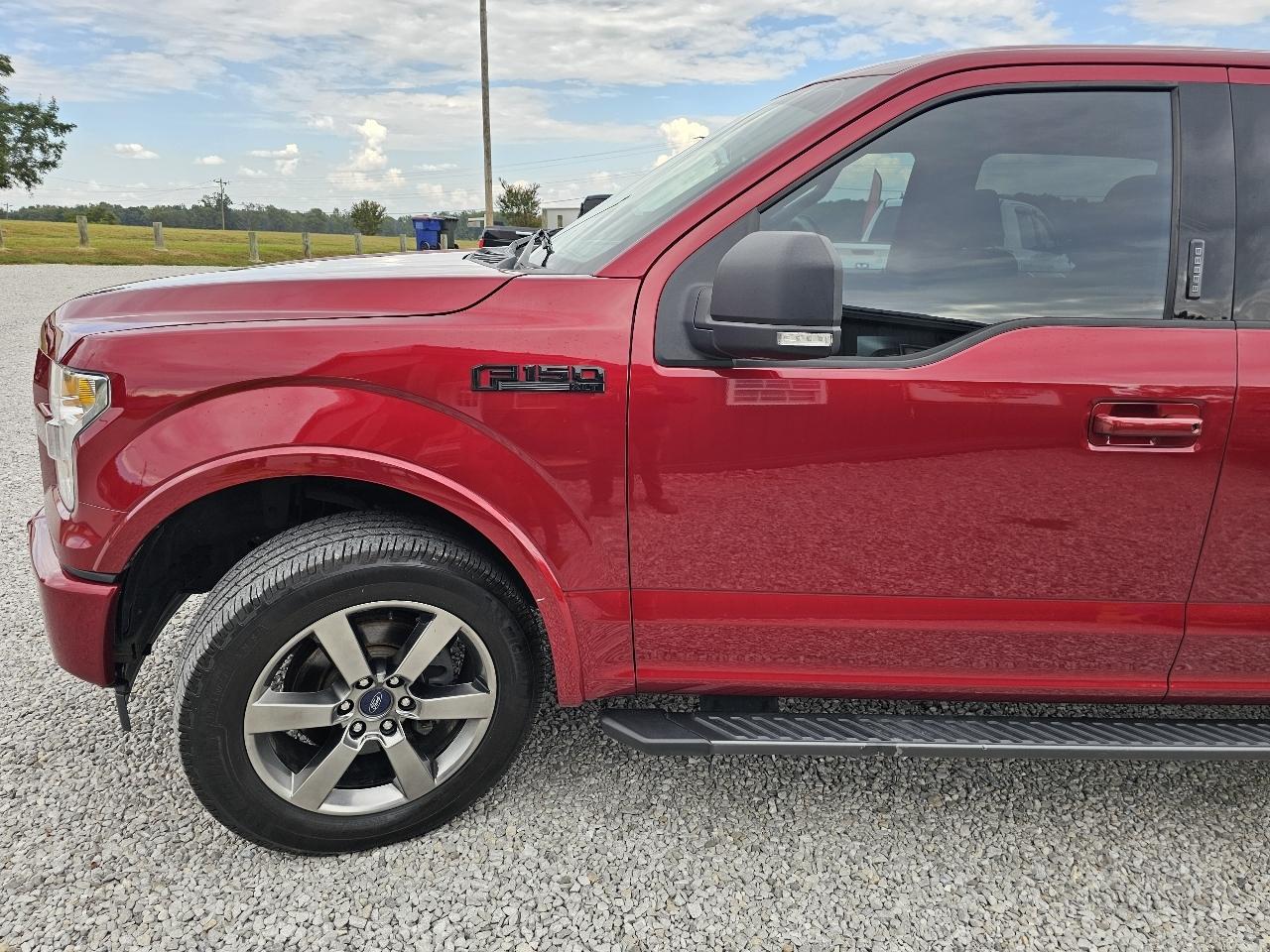 Ford F-150 XLT SuperCrew 5.5-ft. Bed 4WD 2017