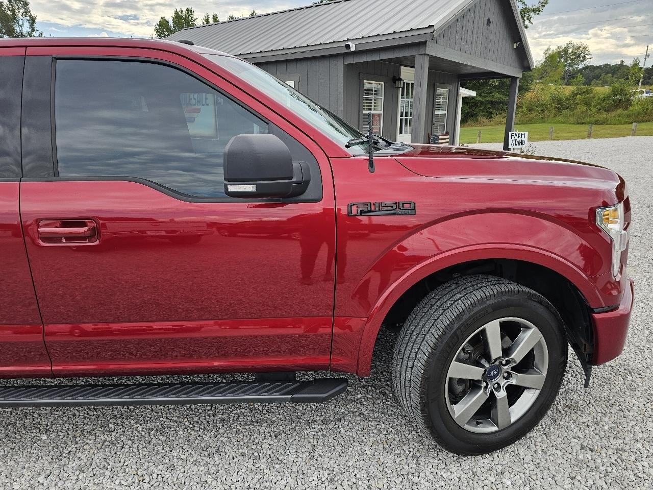 Ford F-150 XLT SuperCrew 5.5-ft. Bed 4WD 2017