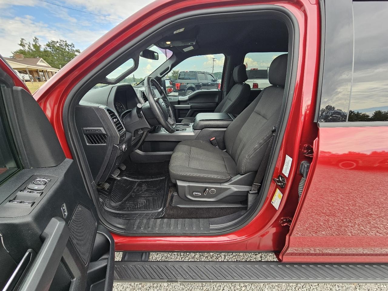 Ford F-150 XLT SuperCrew 5.5-ft. Bed 4WD 2017