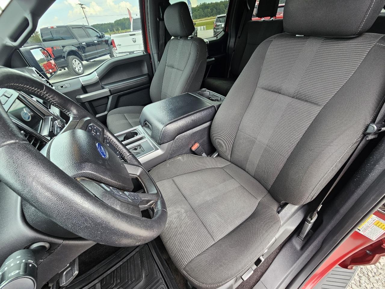 Ford F-150 XLT SuperCrew 5.5-ft. Bed 4WD 2017