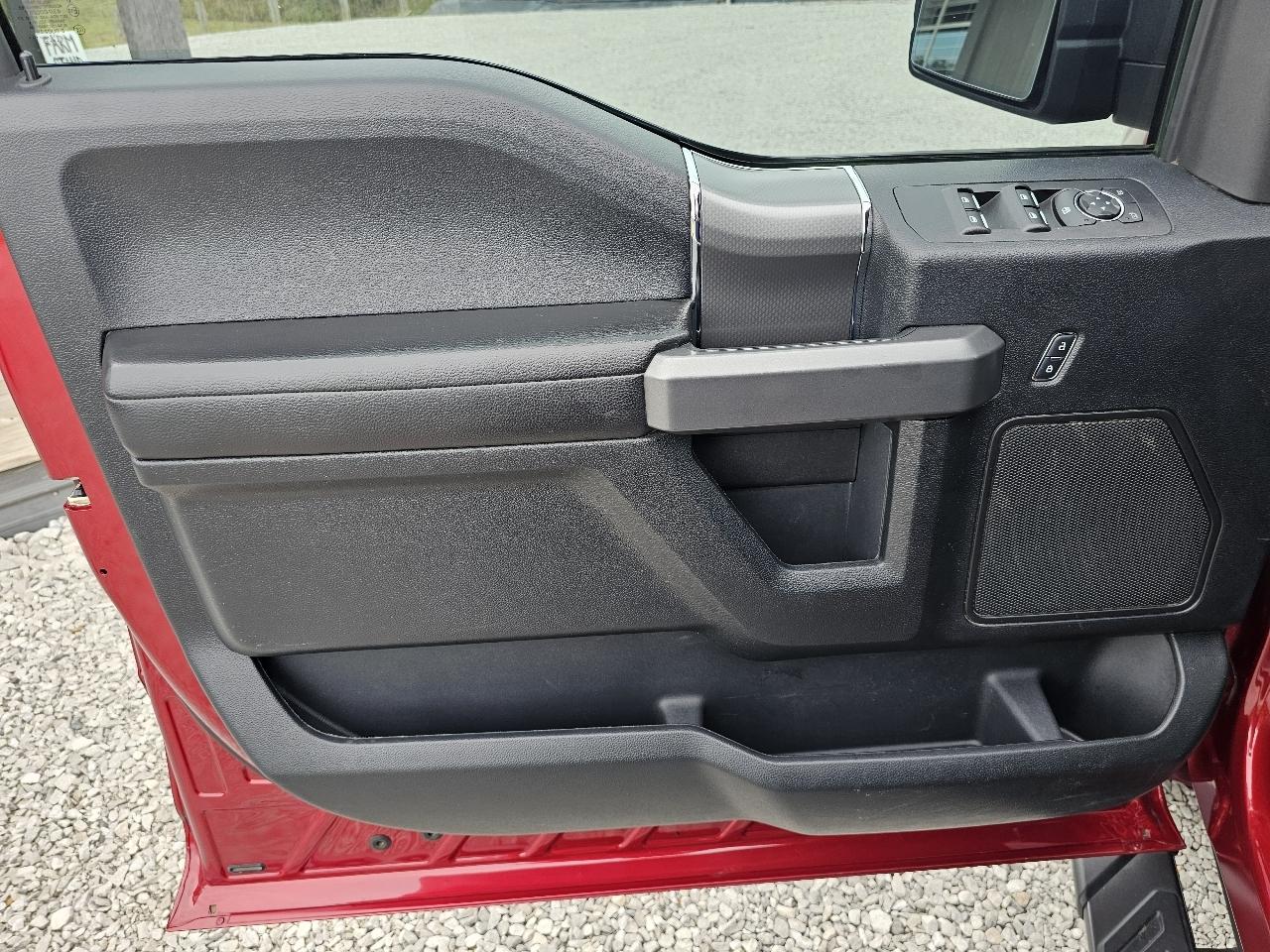 Ford F-150 XLT SuperCrew 5.5-ft. Bed 4WD 2017