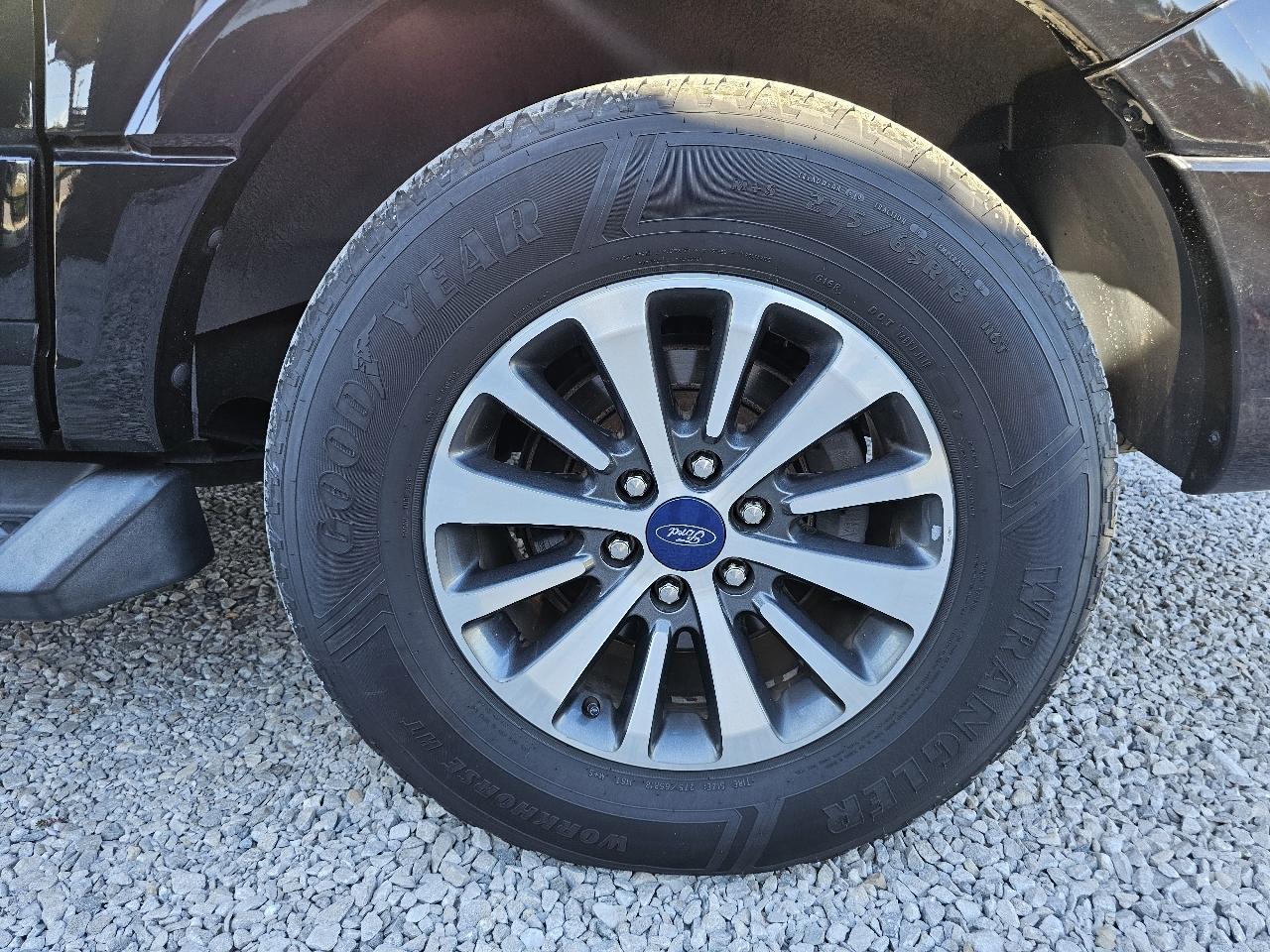 Ford Expedition EL XLT 4WD 2017
