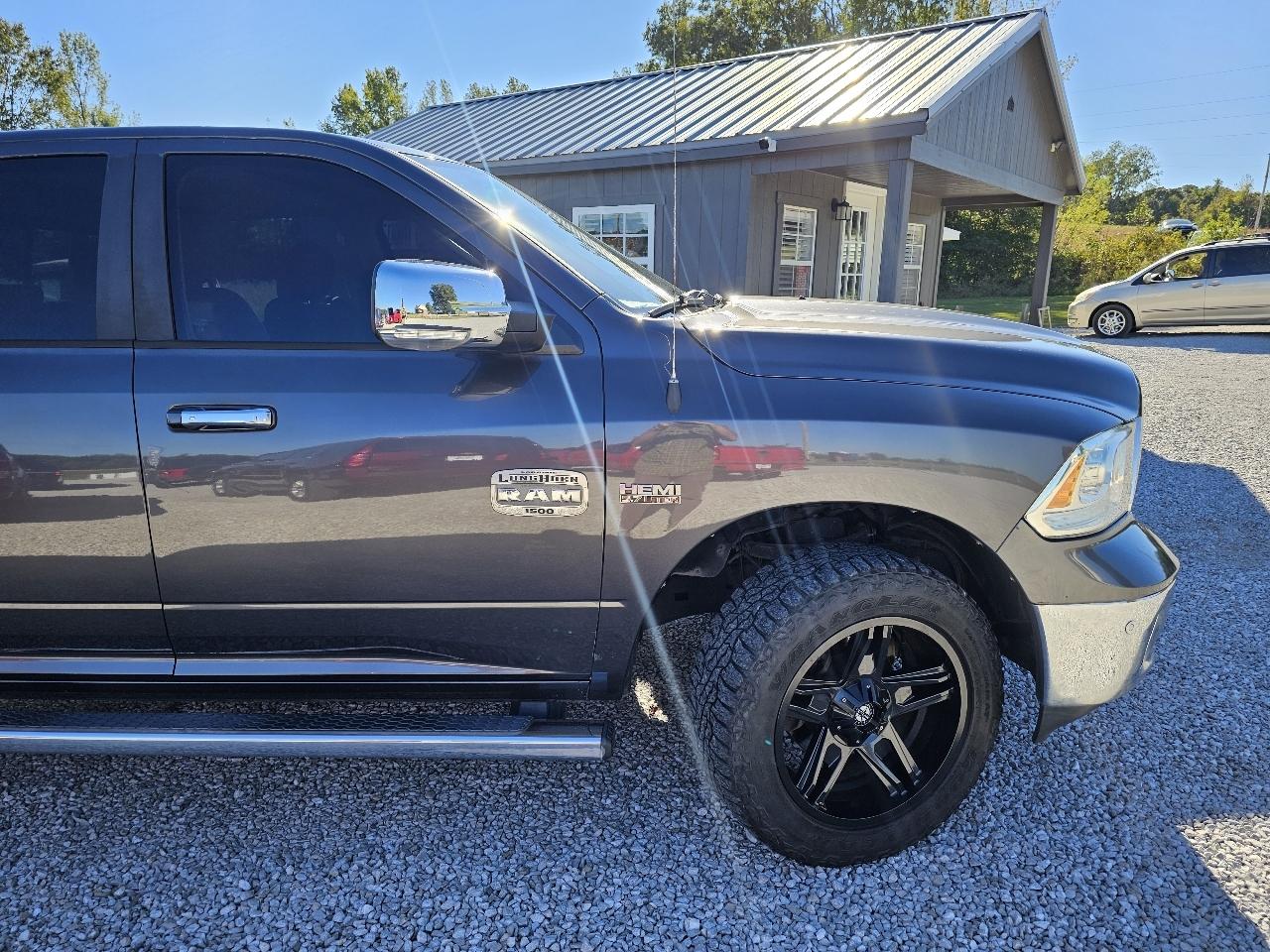 RAM 1500 Laramie Longhorn 4x4 Crew Cab 5'7" Box 2015