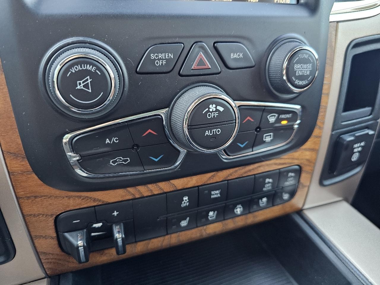 RAM 1500 Laramie Longhorn 4x4 Crew Cab 5'7" Box 2015
