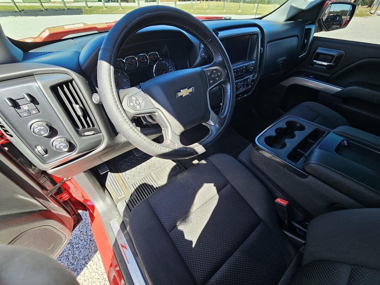 Chevrolet Silverado 1500 LT Z71 Crew Cab 4WD 2018