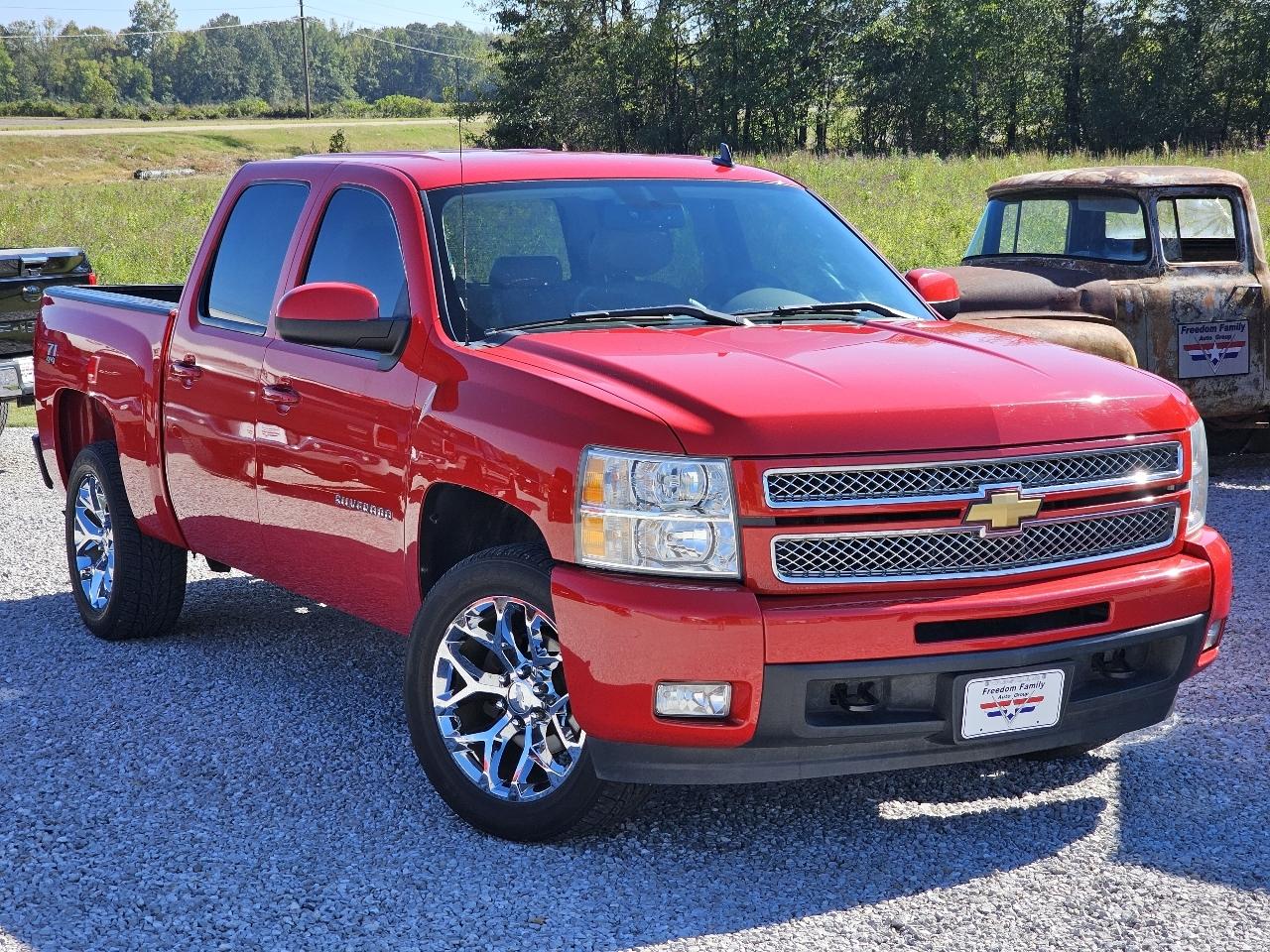 Chevrolet Silverado 1500 LTZ Crew Cab 4WD 2013