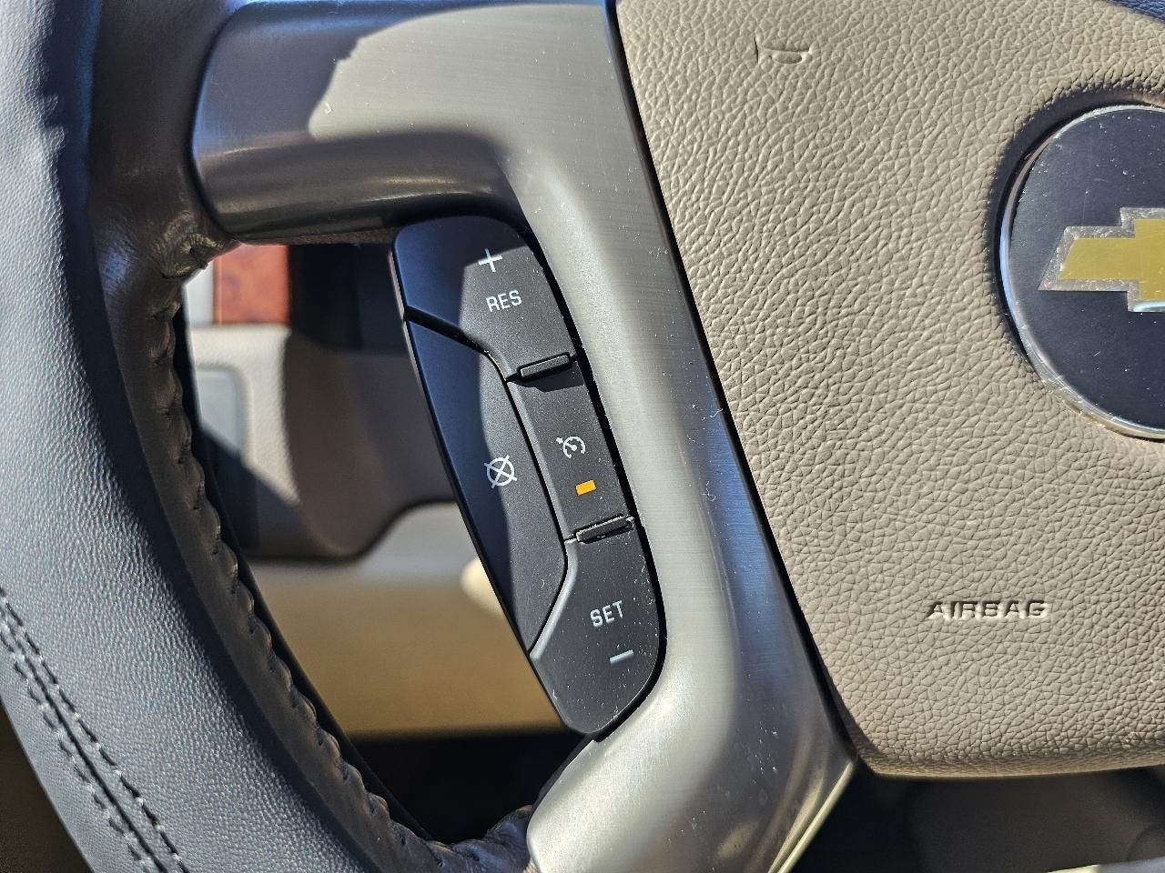 Chevrolet Silverado 1500 LTZ Crew Cab 4WD 2013