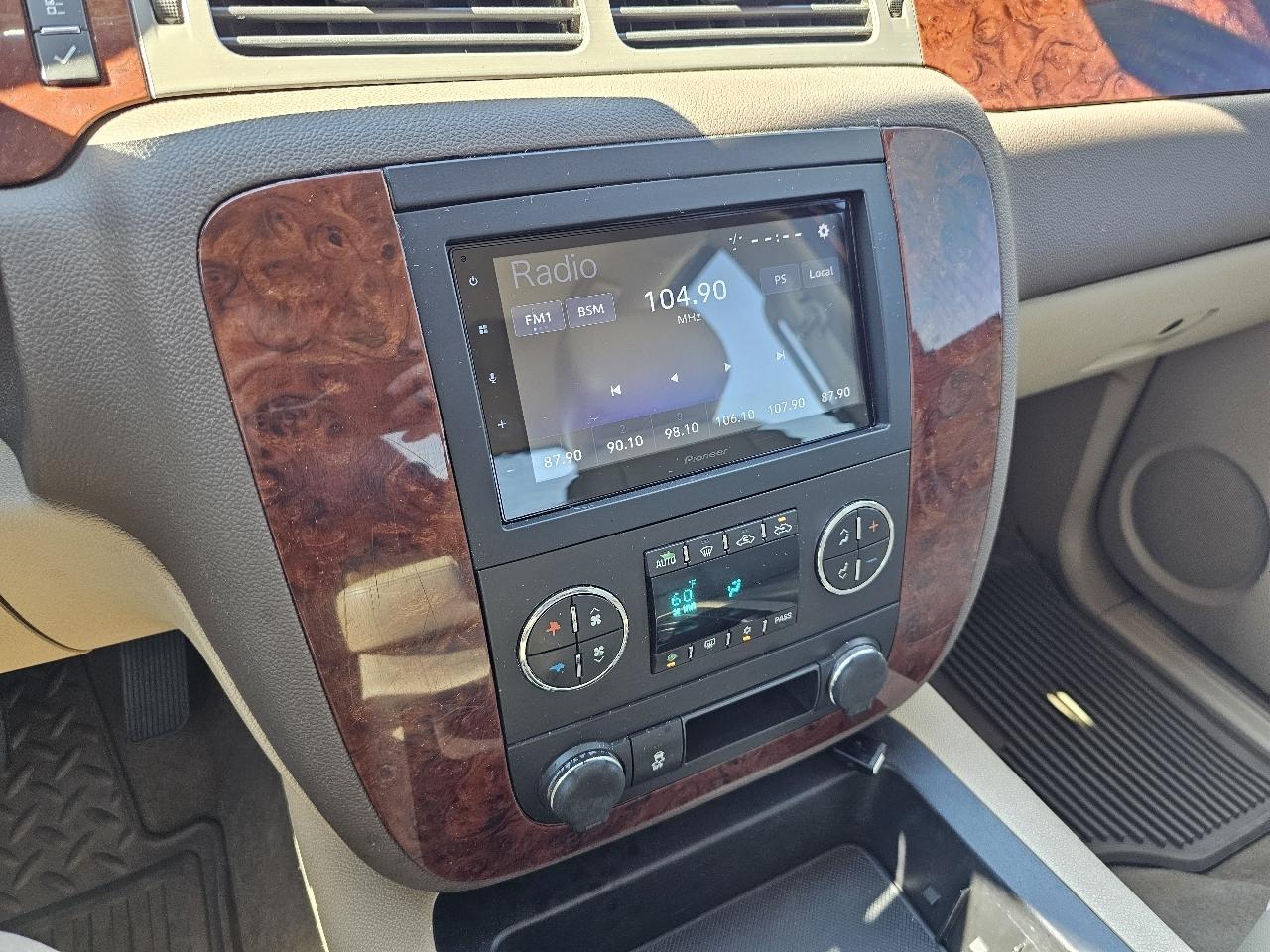 Chevrolet Silverado 1500 LTZ Crew Cab 4WD 2013