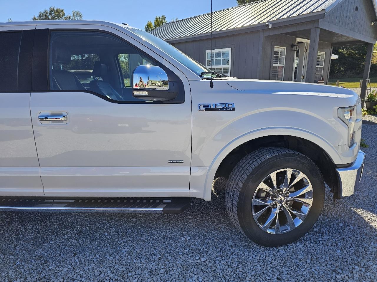 Ford F-150 Lariat SuperCrew 4WD 2015