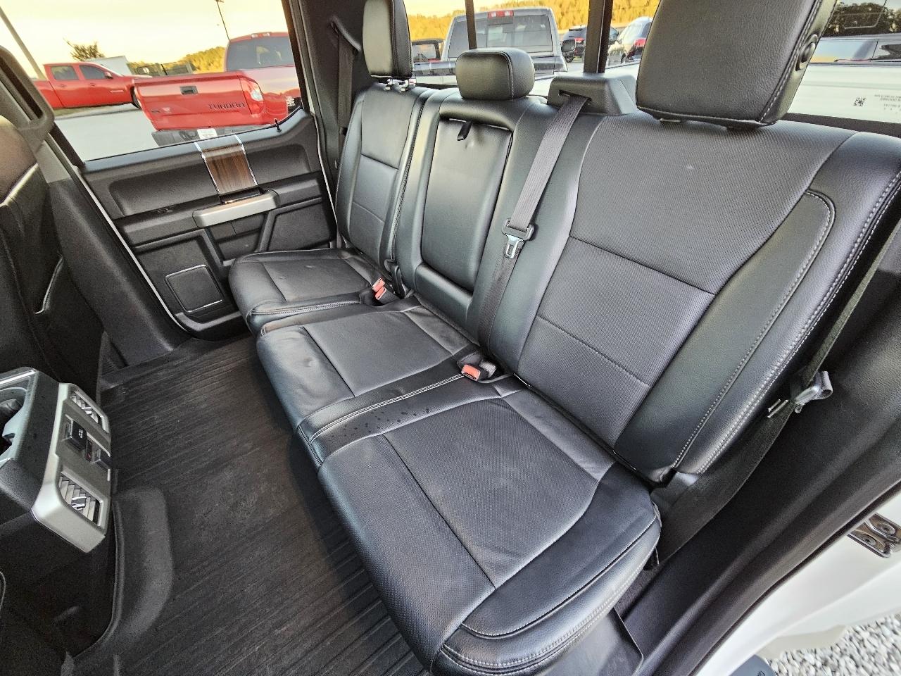 Ford F-150 Lariat SuperCrew 4WD 2015