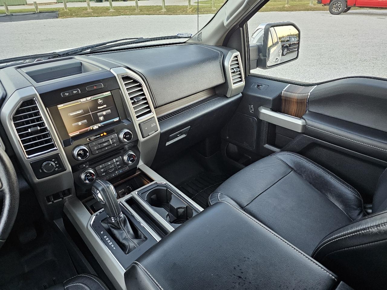 Ford F-150 Lariat SuperCrew 4WD 2015