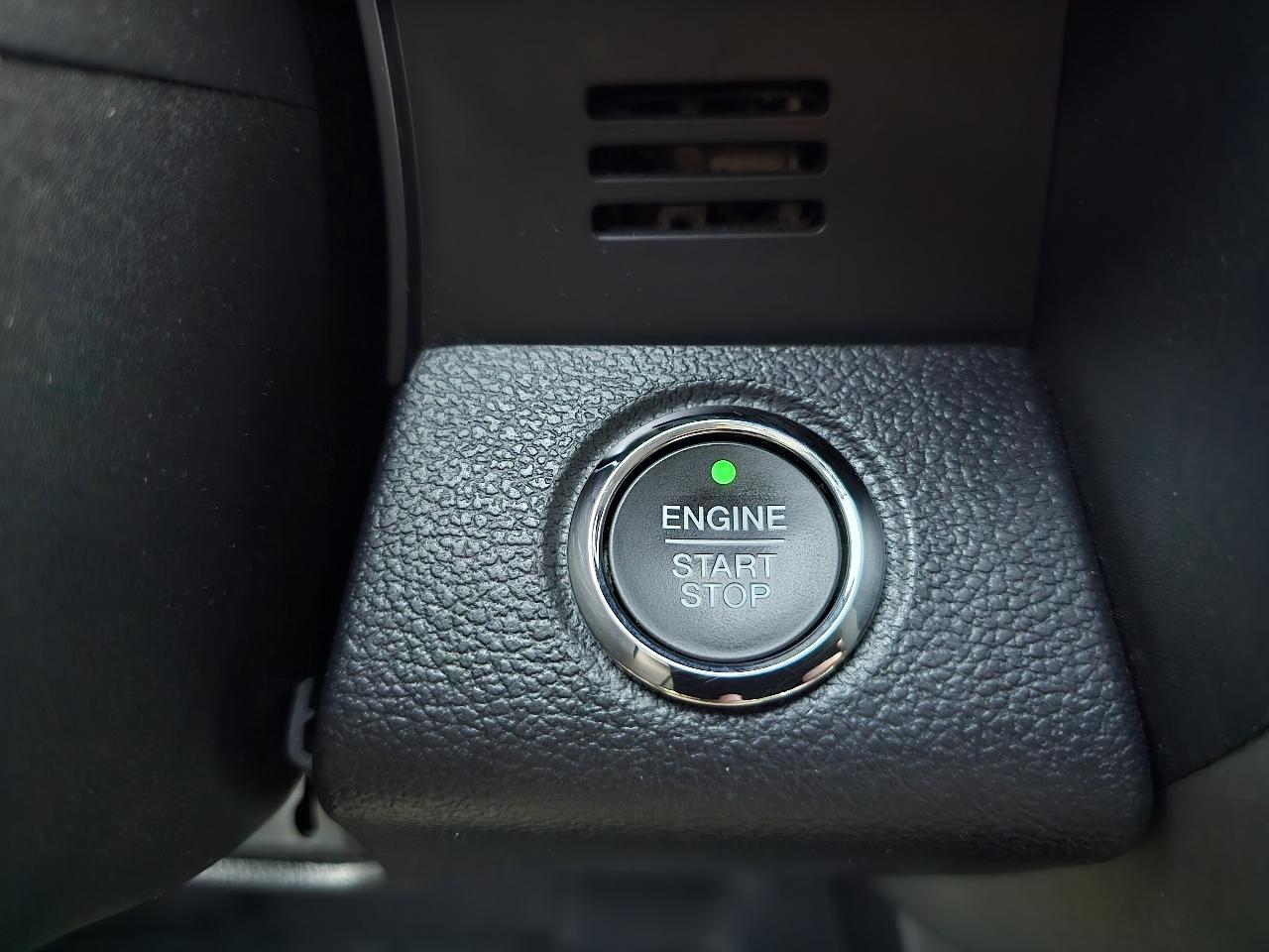 Ford F-150 Lariat SuperCrew 4WD 2015