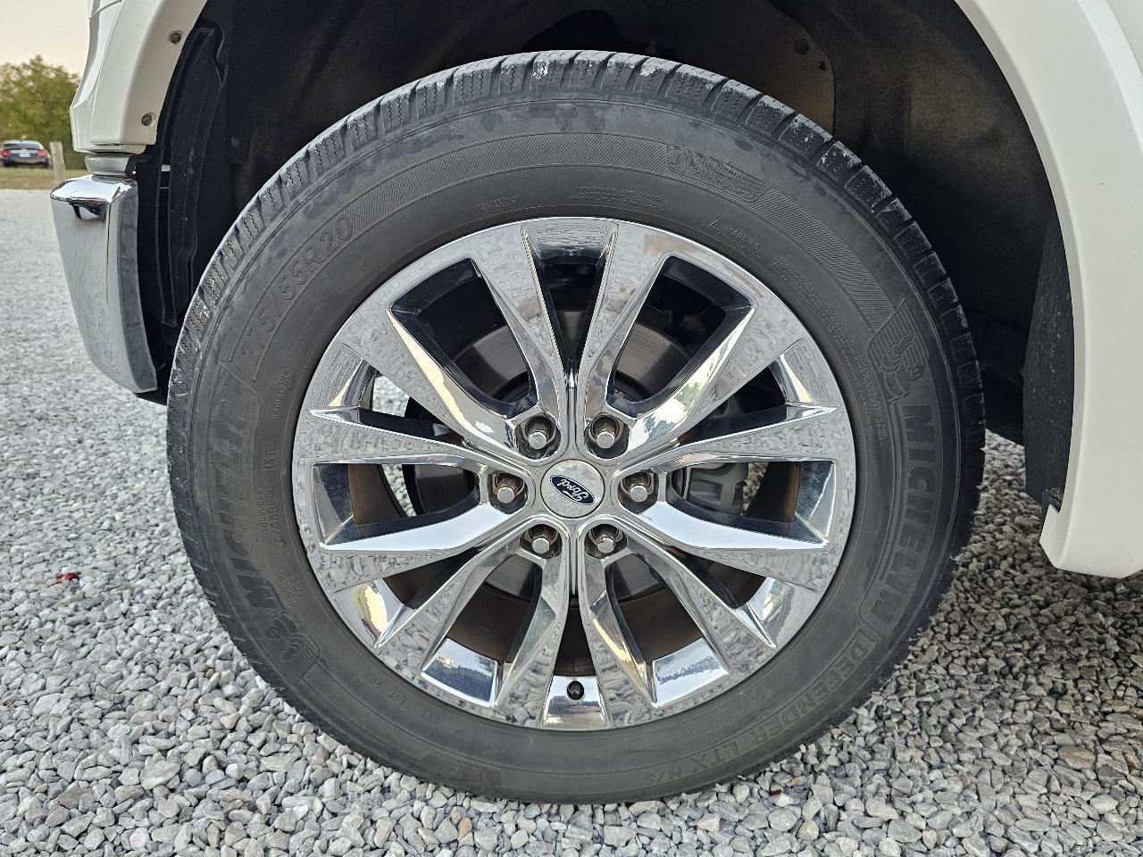 Ford F-150 Lariat SuperCrew 4WD 2015