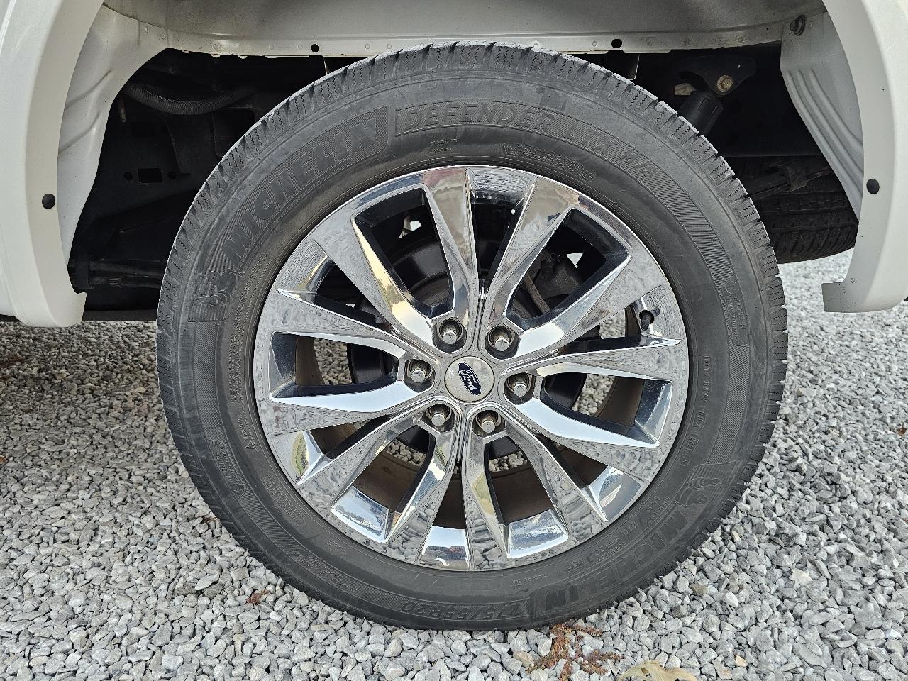 Ford F-150 Lariat SuperCrew 4WD 2015