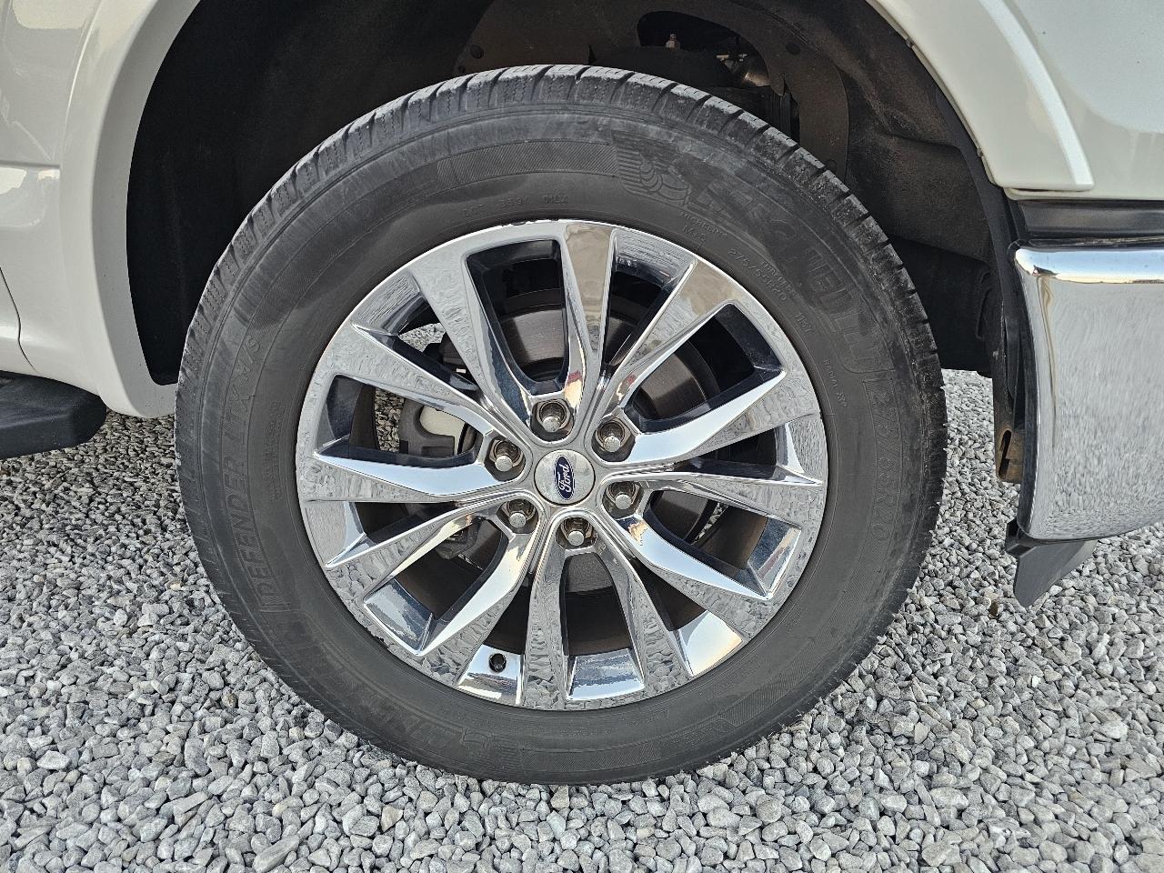 Ford F-150 Lariat SuperCrew 4WD 2015