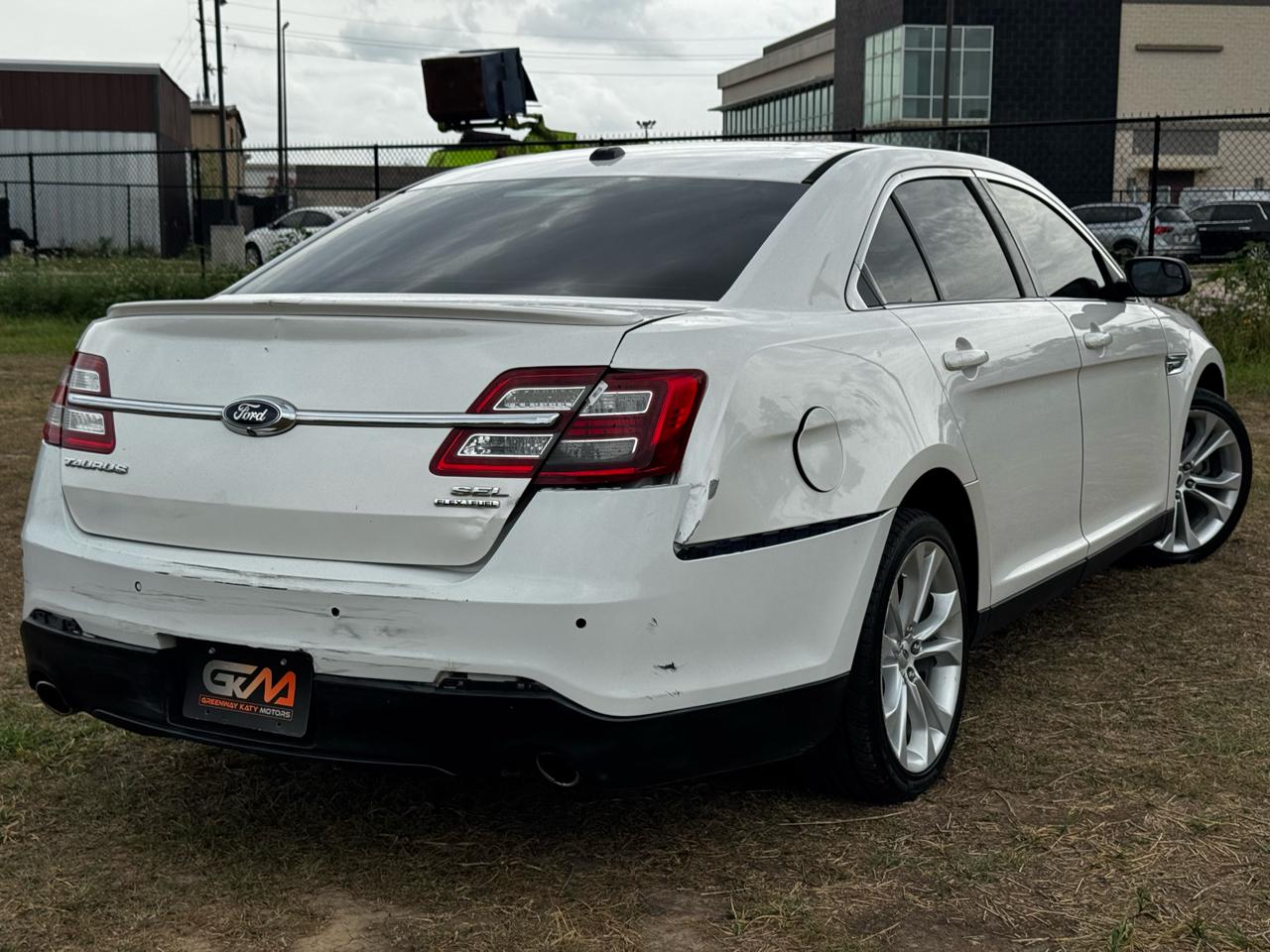 Ford Taurus SEL FWD 2013
