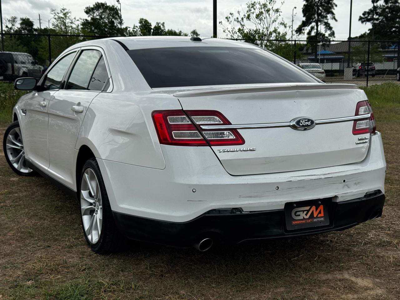 Ford Taurus SEL FWD 2013