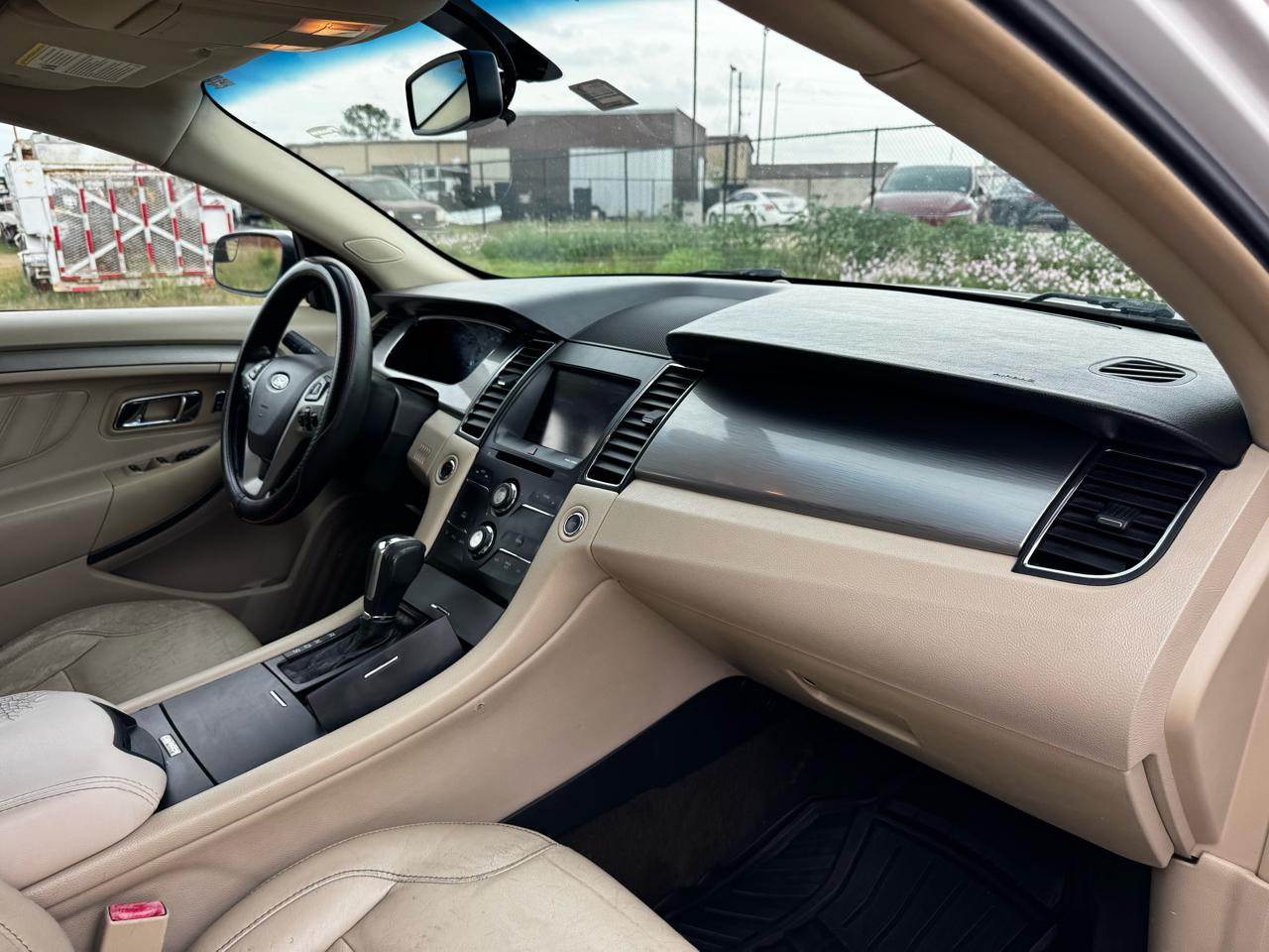 Ford Taurus SEL FWD 2013