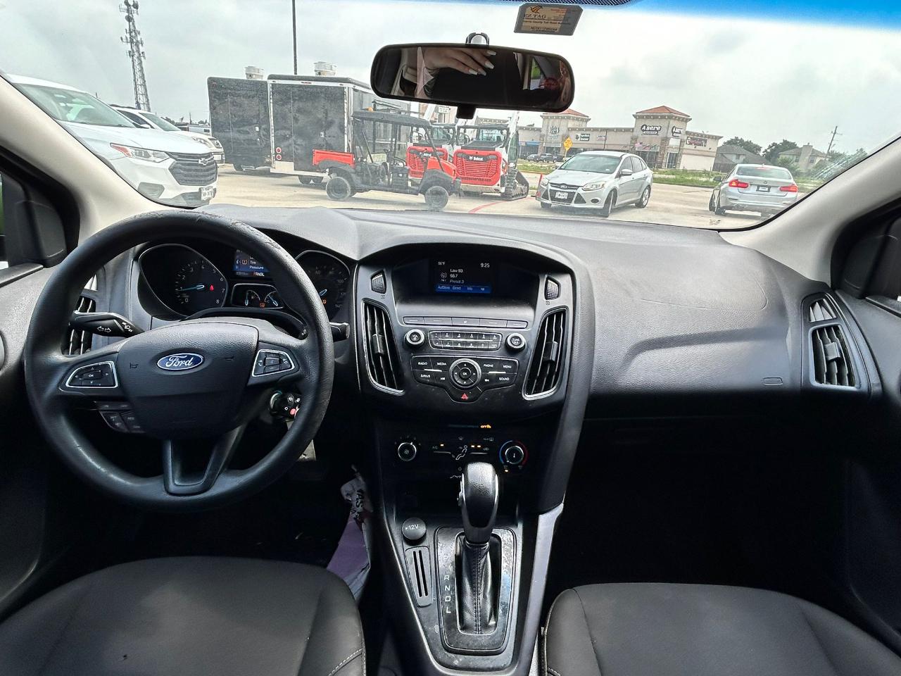 Ford Focus SE Sedan 2018