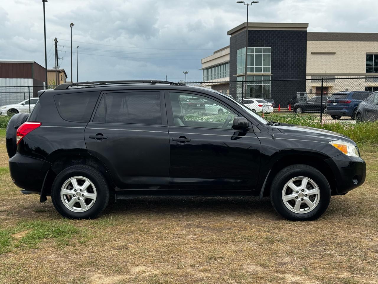 Toyota RAV4 Base I4 2WD 2007