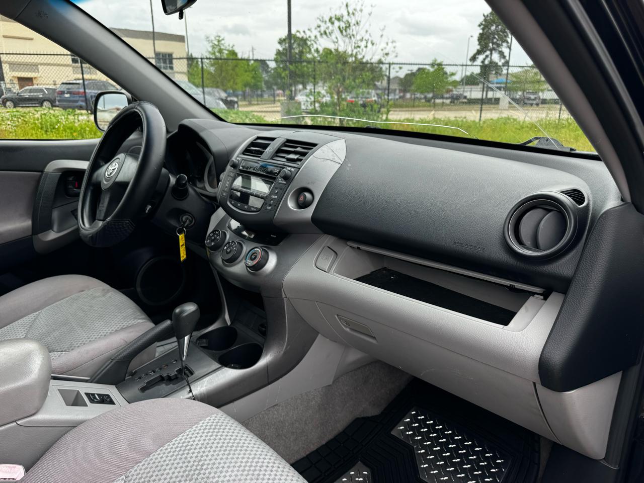 Toyota RAV4 Base I4 2WD 2007