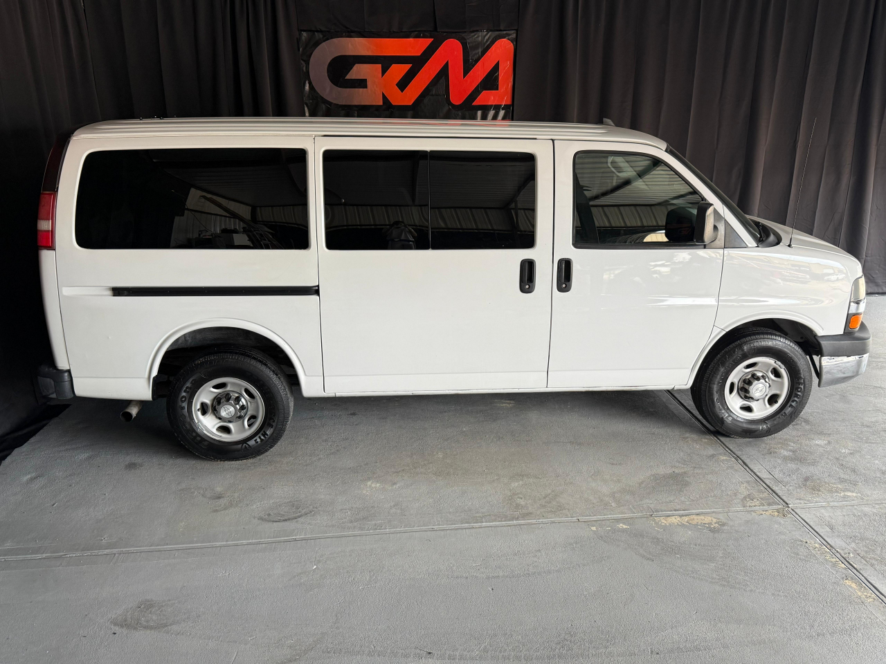 Chevrolet Express LT 3500 2017 Chevrolet Express LT 3500 2017