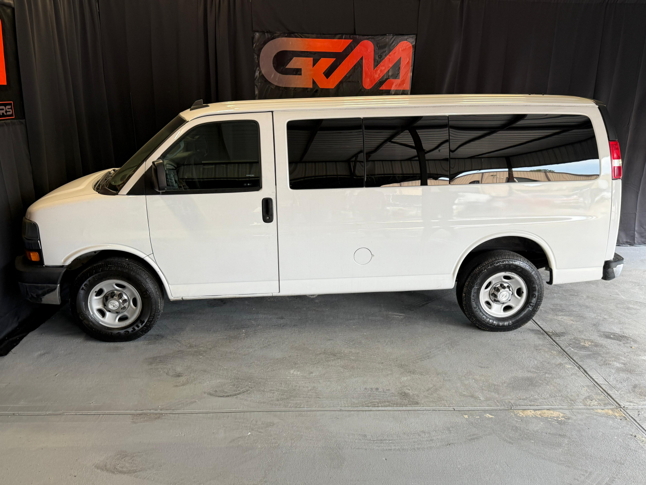 Chevrolet Express LT 3500 2017 Chevrolet Express LT 3500 2017