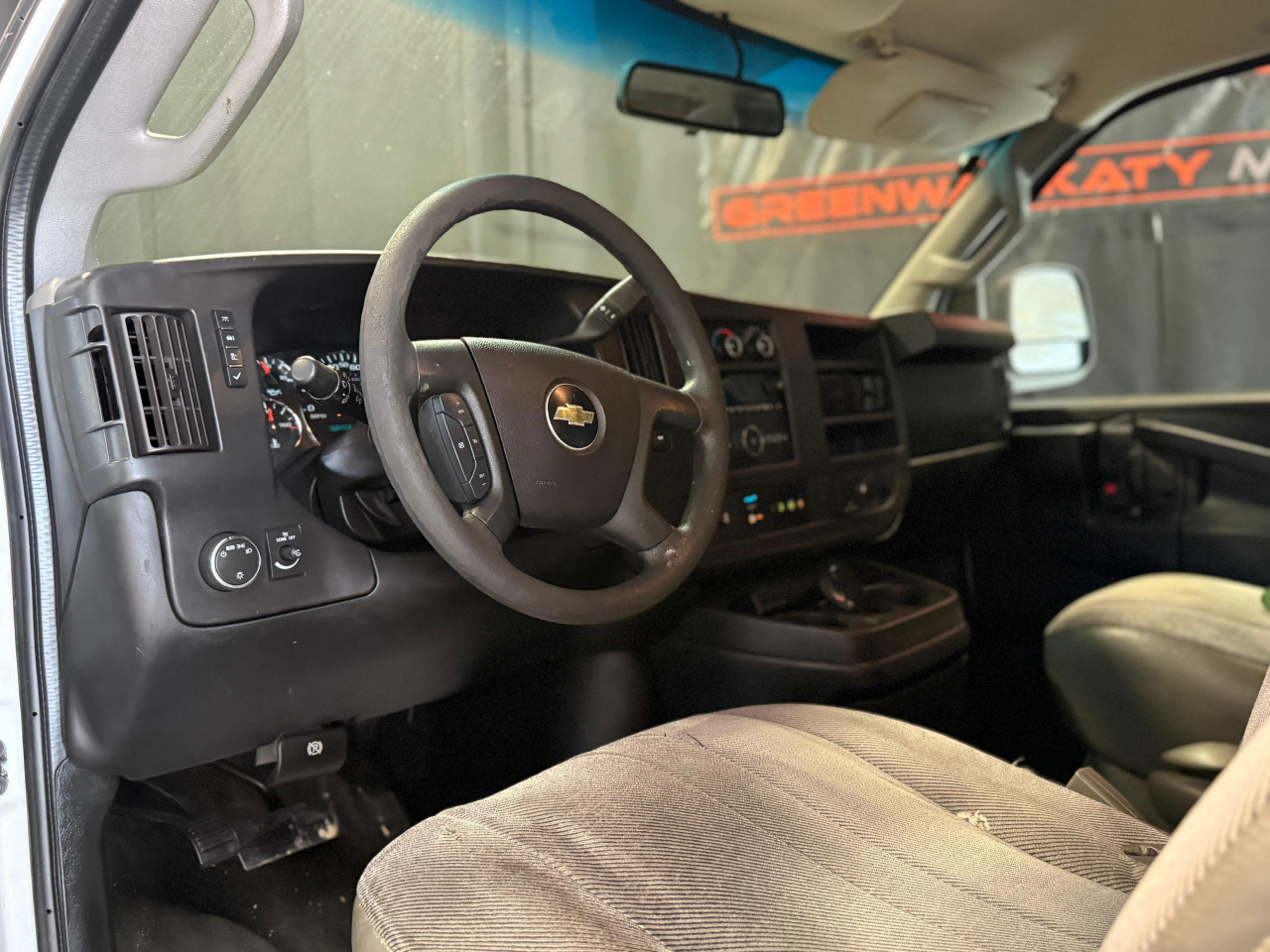 Chevrolet Express LT 3500 2017 Chevrolet Express LT 3500 2017