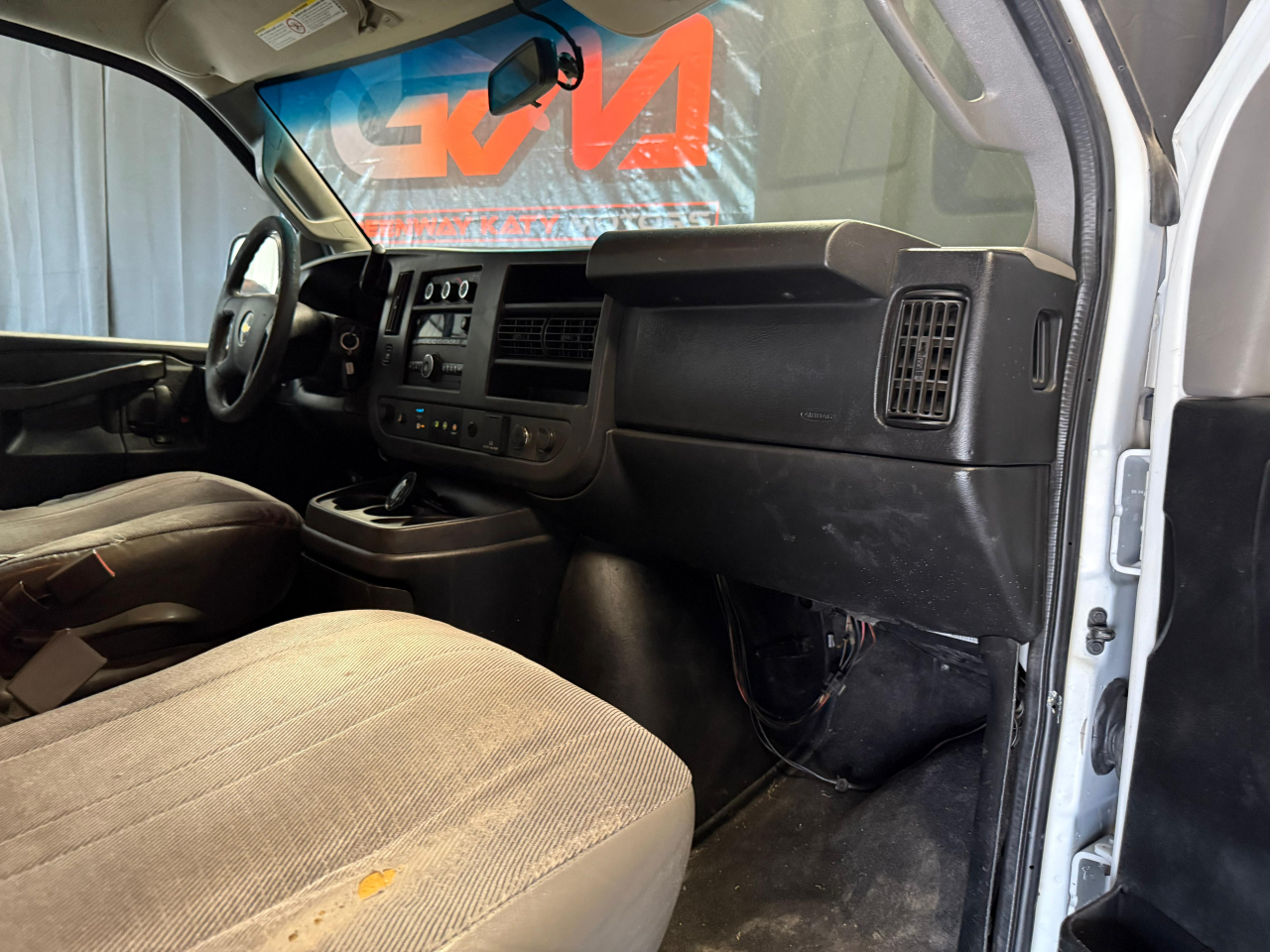 Chevrolet Express LT 3500 2017 Chevrolet Express LT 3500 2017