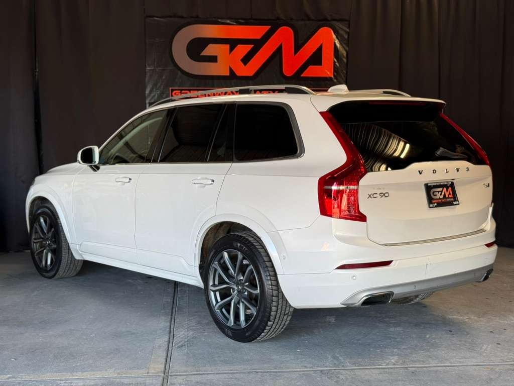 Volvo XC90 T6 Momentum AWD 2017 Volvo XC90 T6 Momentum AWD 2017