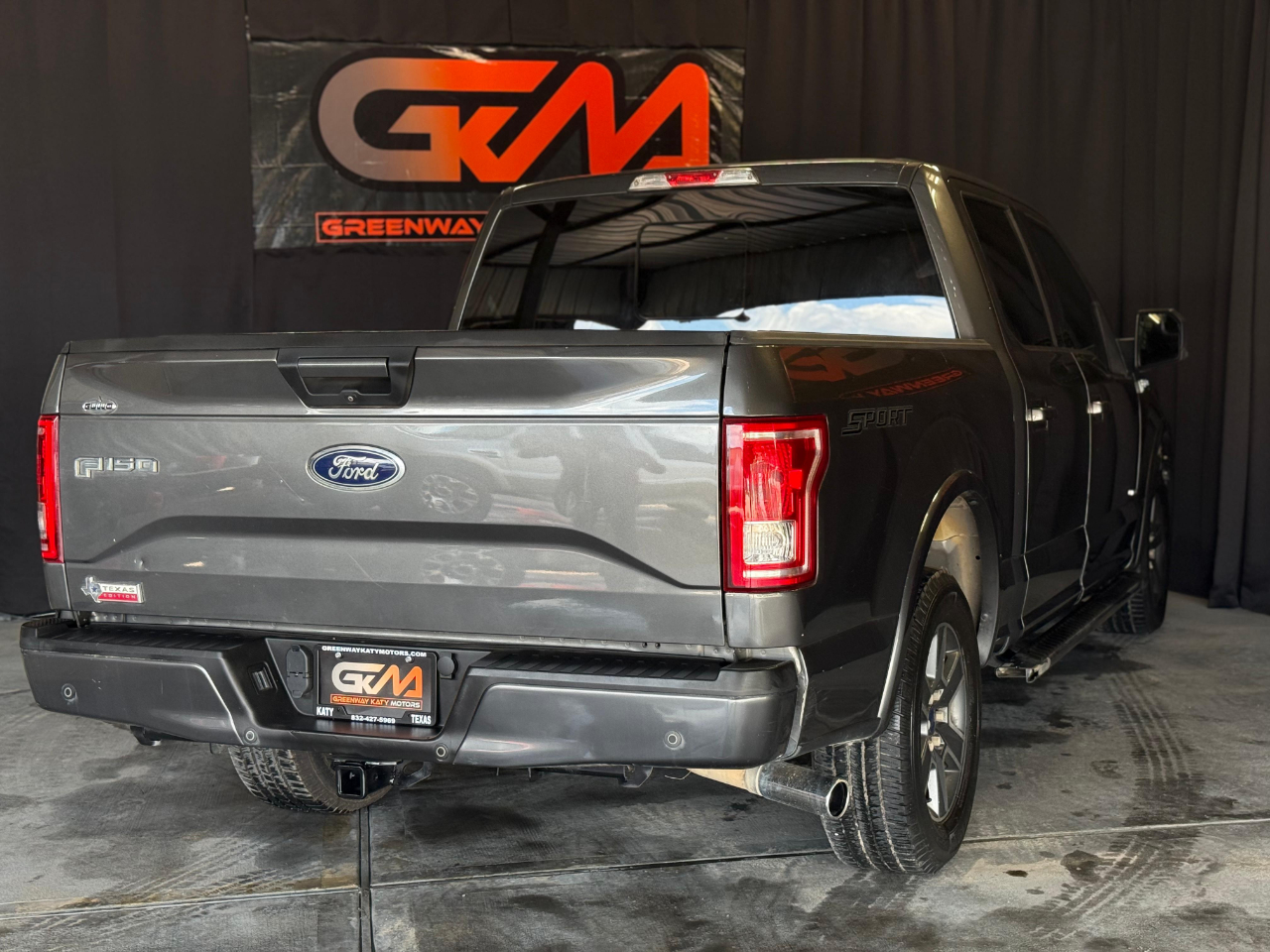 Ford F-150 XLT SuperCrew 5.5-ft. Bed 2WD 2016 Ford F-150 XLT SuperCrew 5.5-ft. Bed 2WD 2016