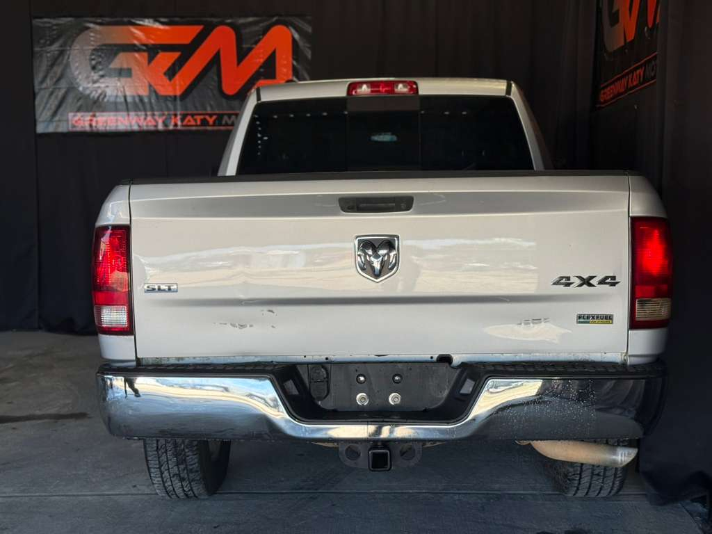 RAM 1500 SLT Quad Cab 4WD 2018 RAM 1500 SLT Quad Cab 4WD 2018