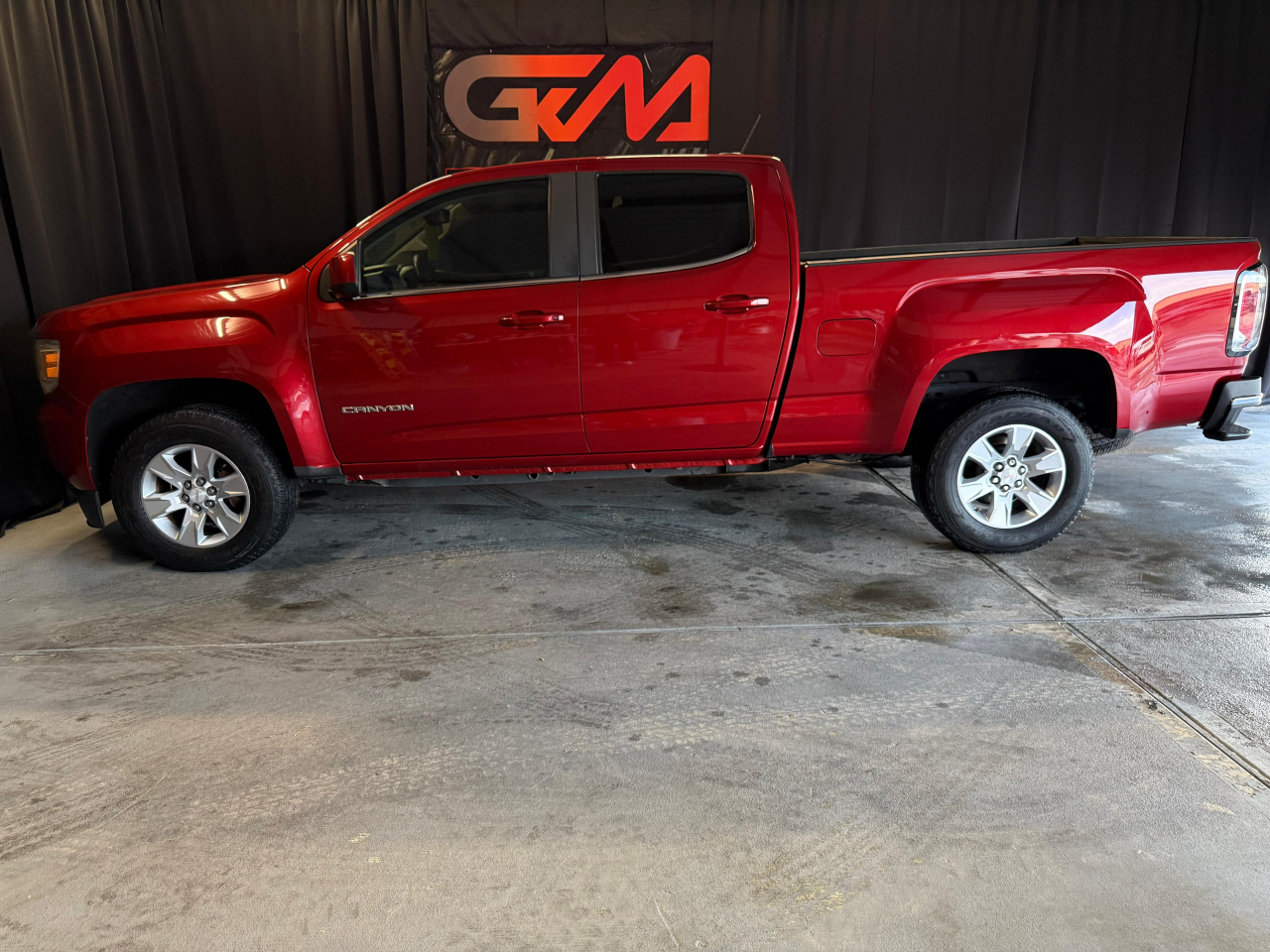 GMC Canyon SLE Crew Cab 2WD Short Box 2015 GMC Canyon SLE Crew Cab 2WD Short Box 2015