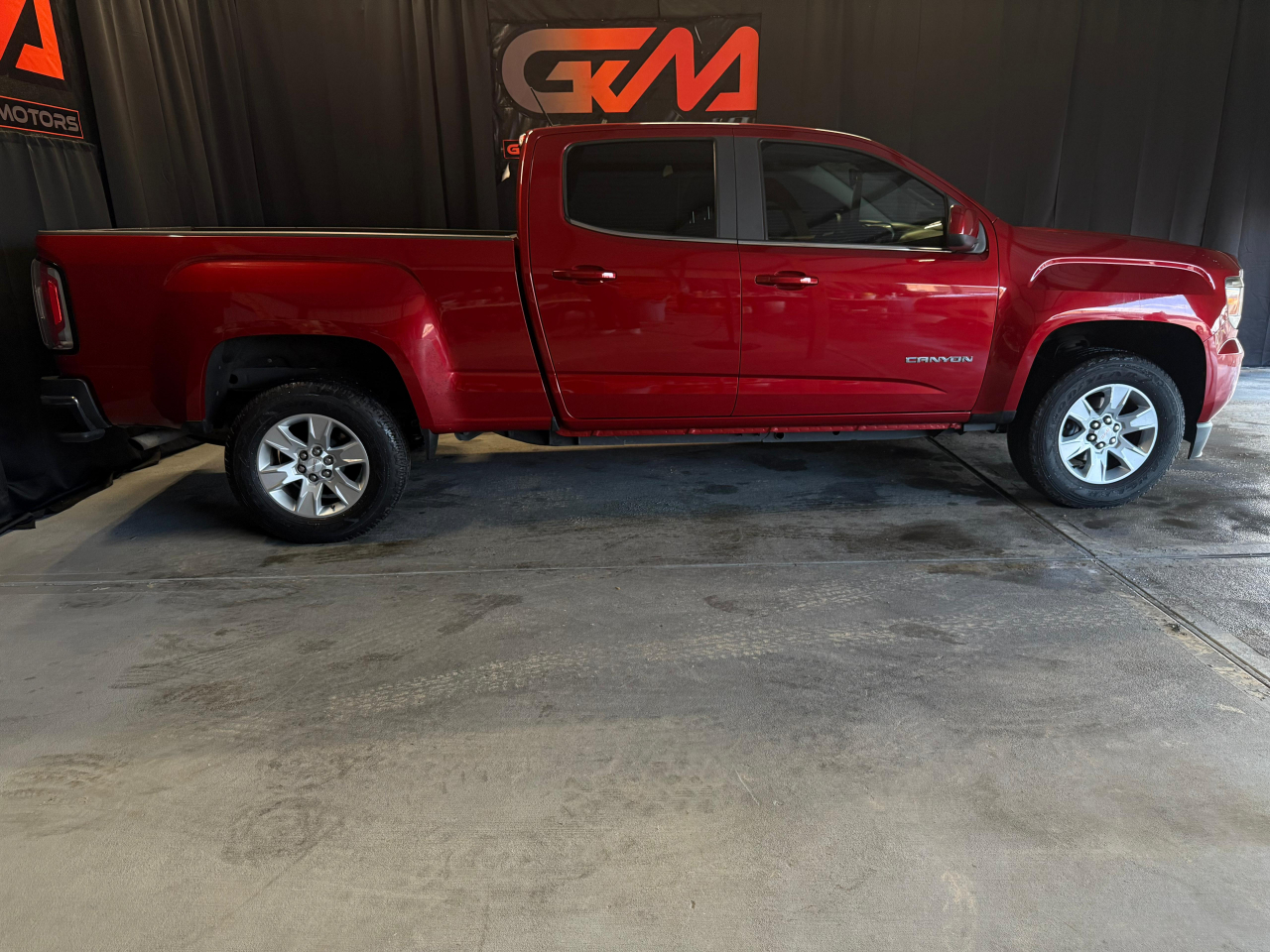 GMC Canyon SLE Crew Cab 2WD Short Box 2015 GMC Canyon SLE Crew Cab 2WD Short Box 2015