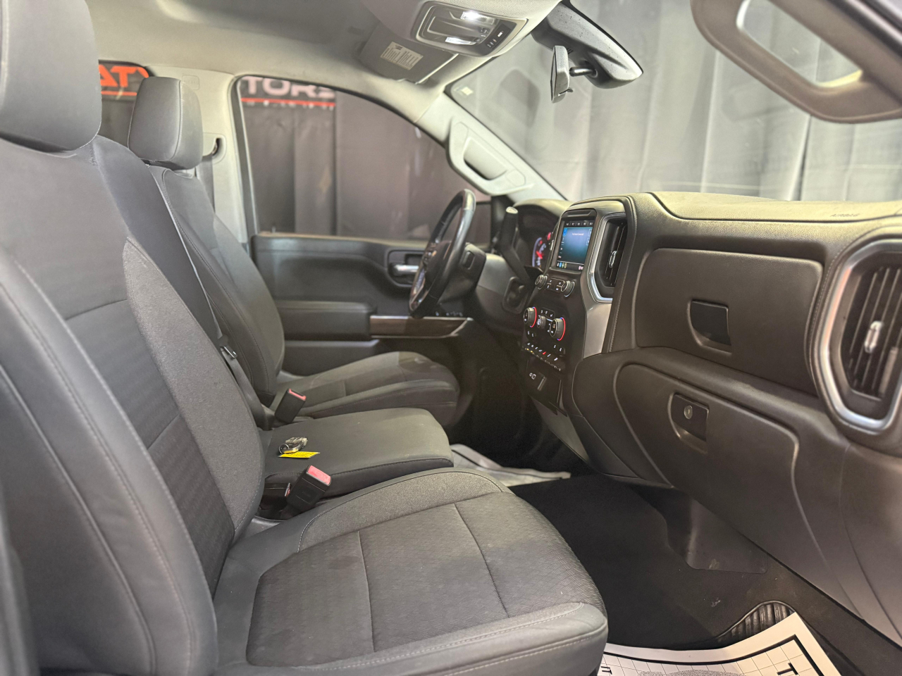 Chevrolet Silverado 1500 LT Crew Cab 4WD 2019 Chevrolet Silverado 1500 LT Crew Cab 4WD 2019