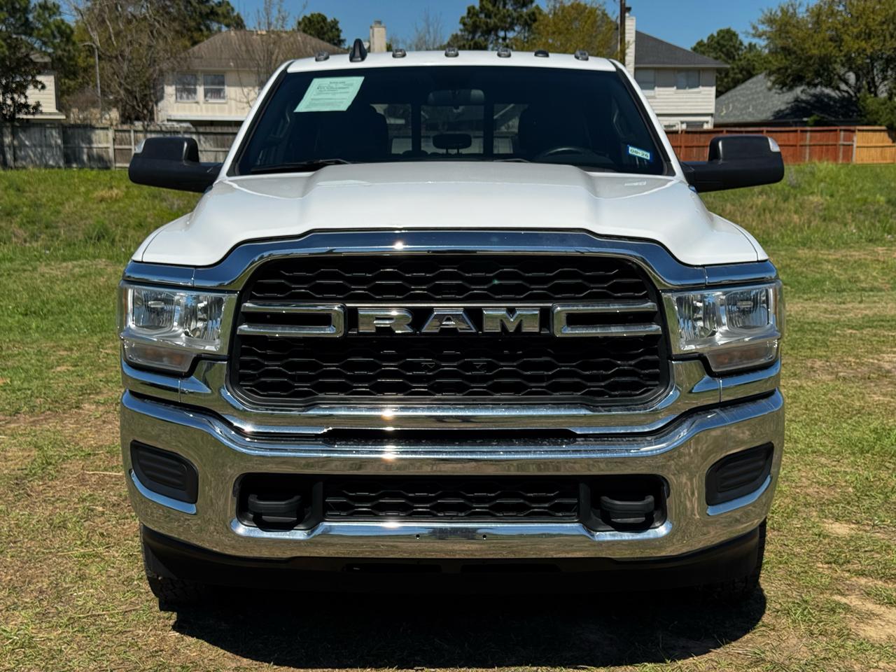 RAM 3500 Tradesman Crew Cab 4WD DRW 2022