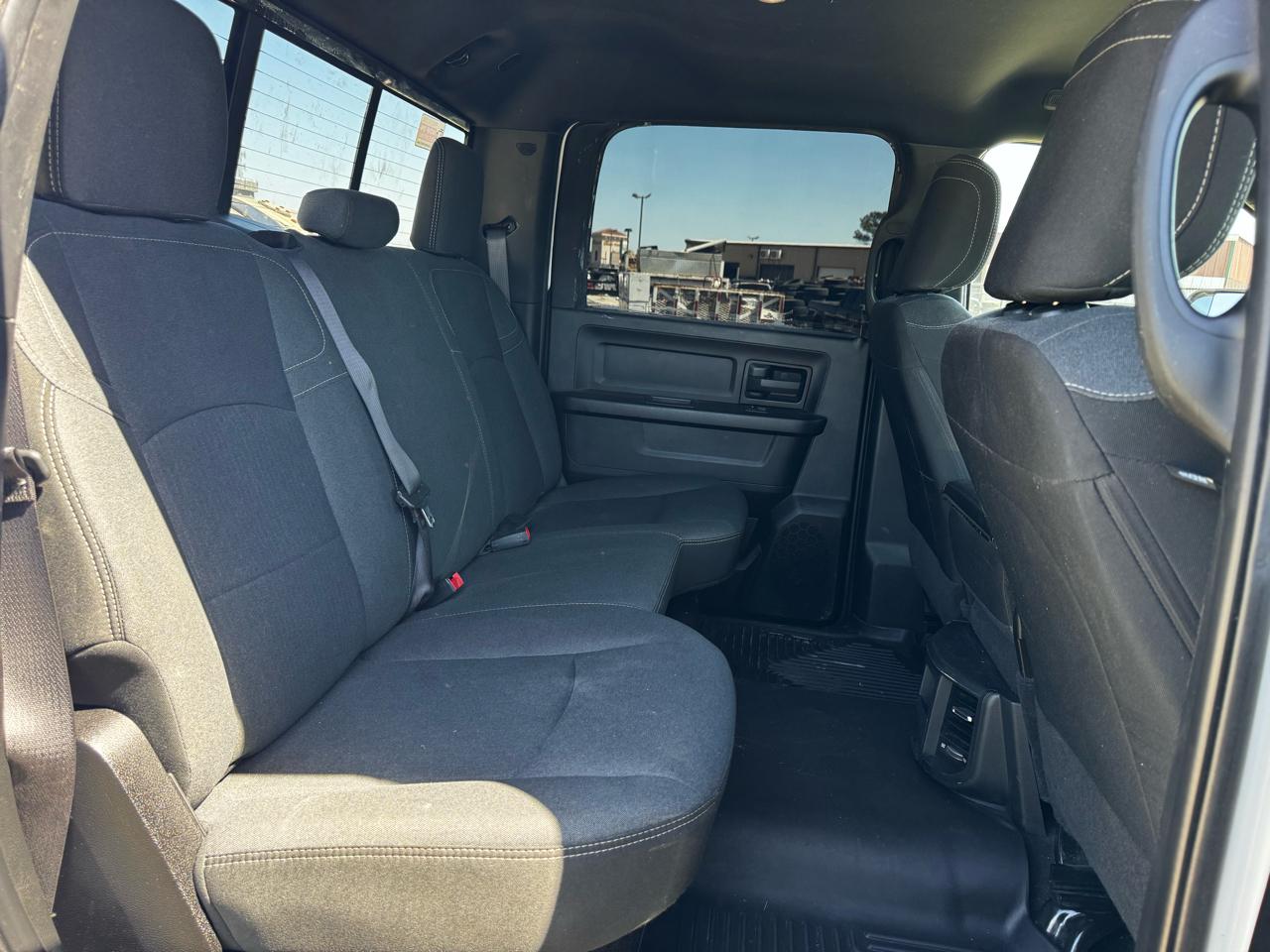 RAM 3500 Tradesman Crew Cab 4WD DRW 2022