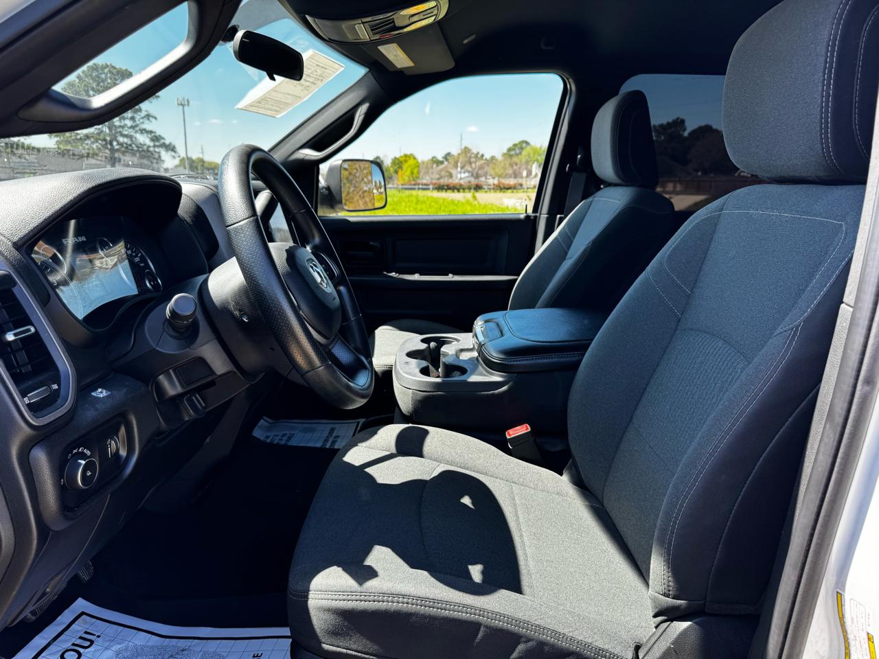 RAM 3500 Tradesman Crew Cab 4WD DRW 2022