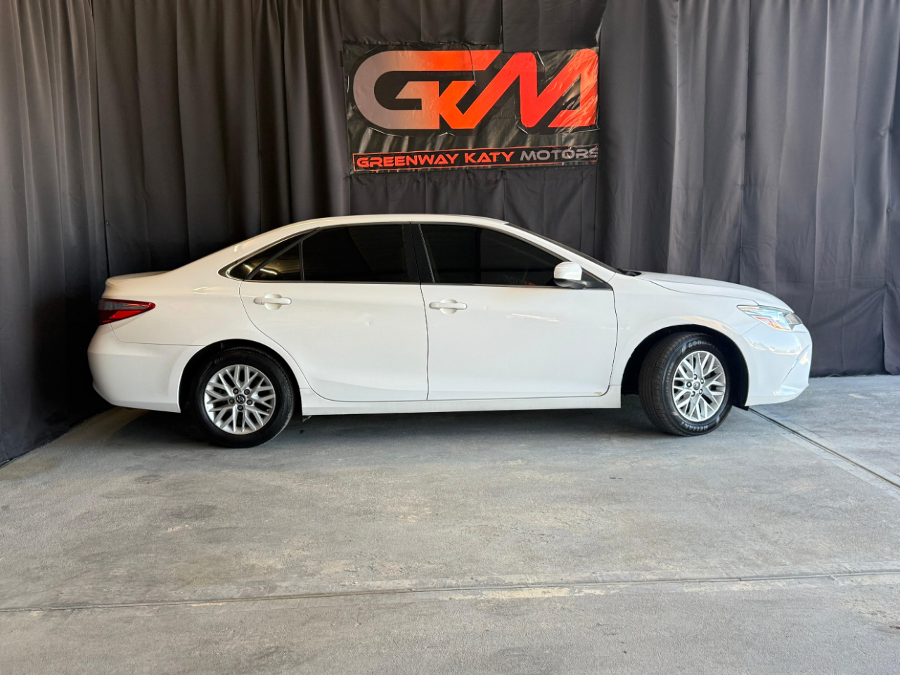 Toyota Camry SE 2017