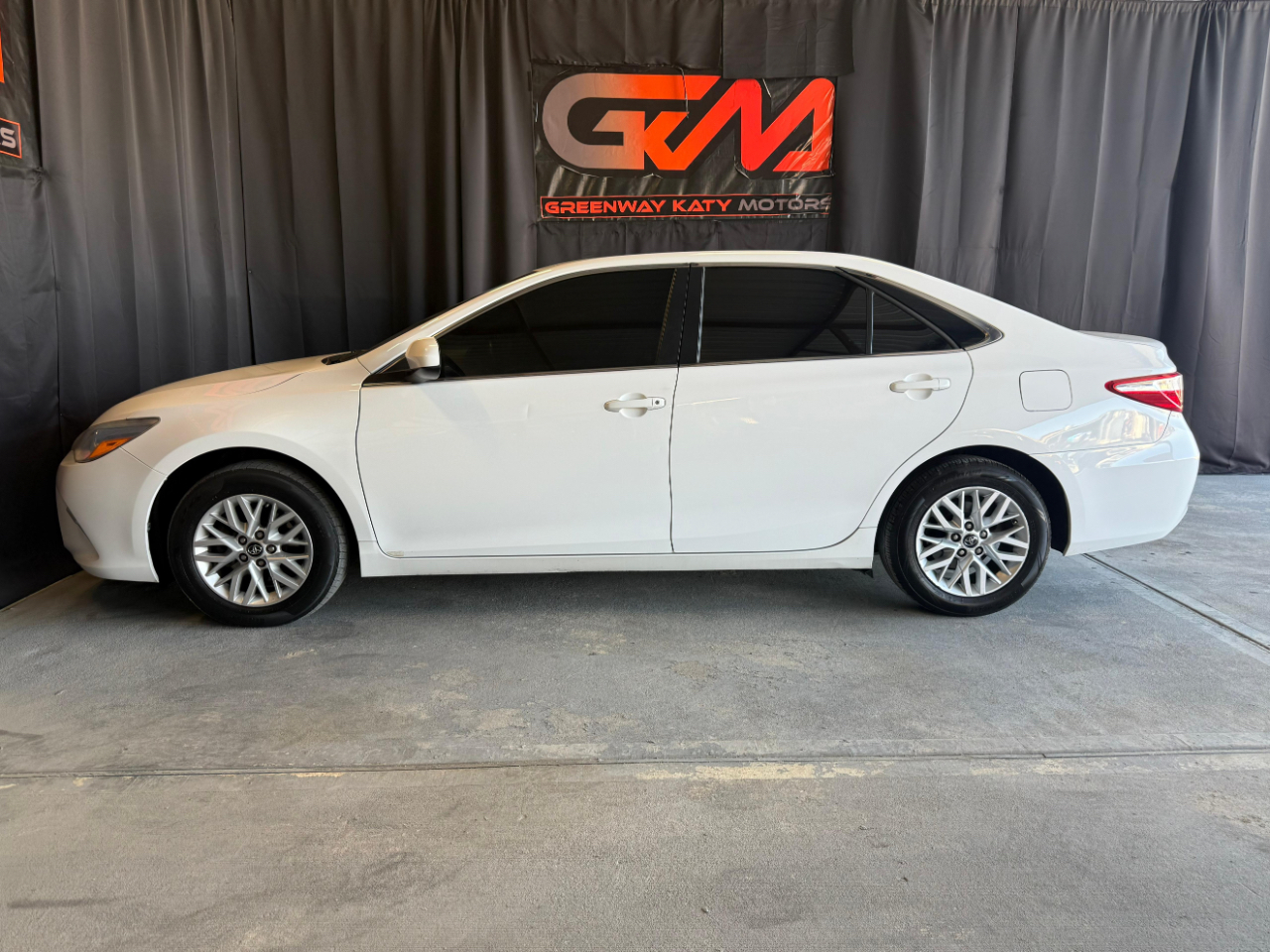 Toyota Camry SE 2017