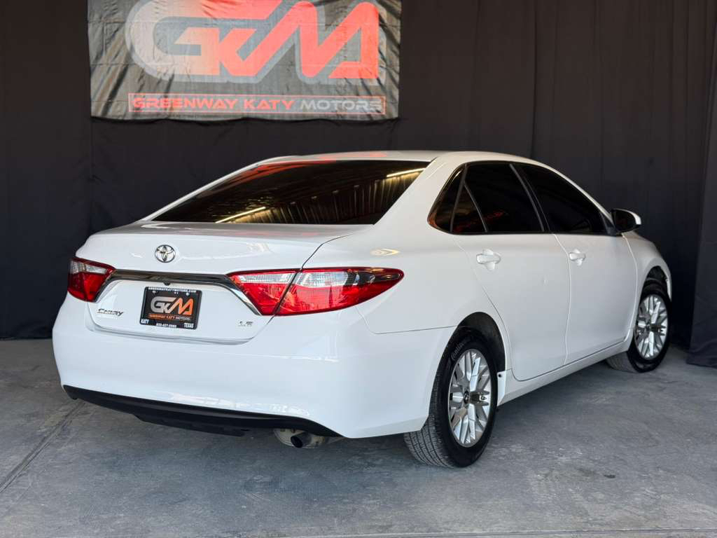 Toyota Camry SE 2017
