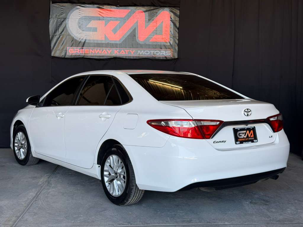 Toyota Camry SE 2017