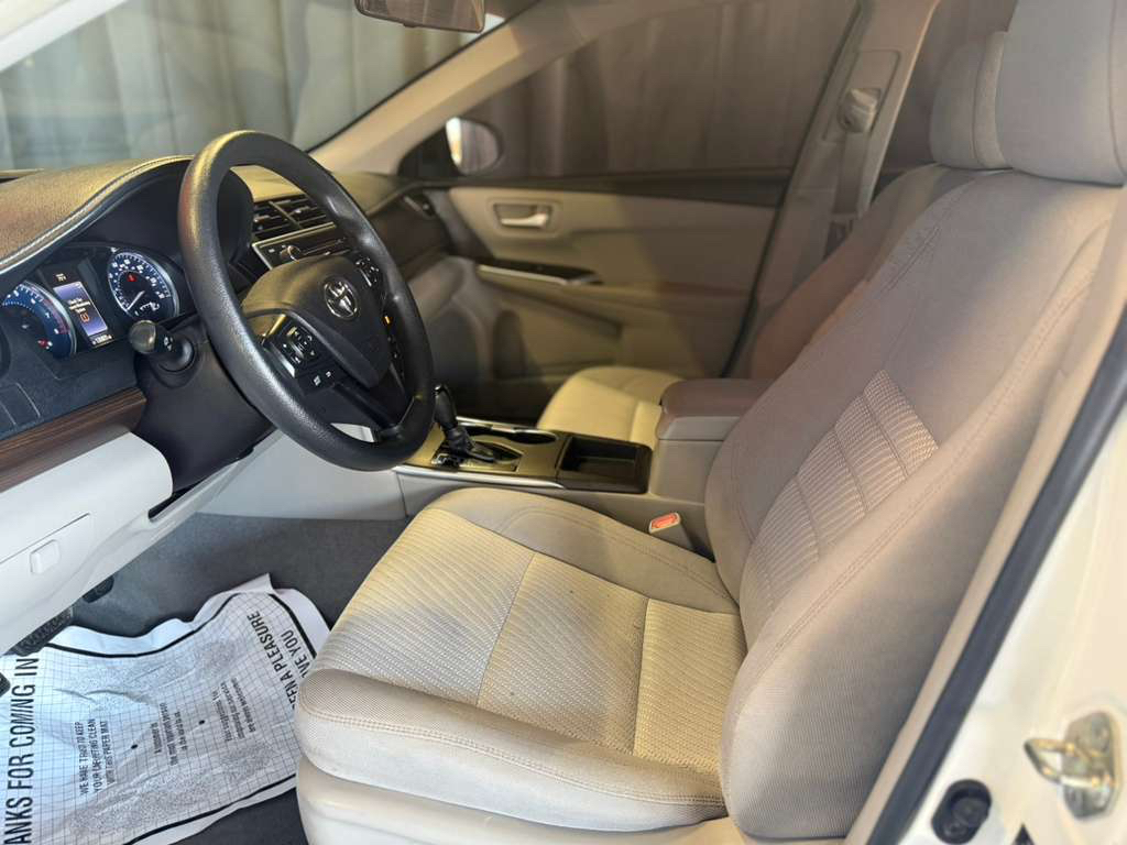 Toyota Camry SE 2017