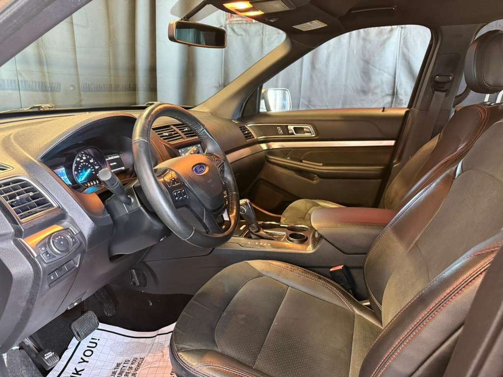 Ford Explorer XLT FWD 2019