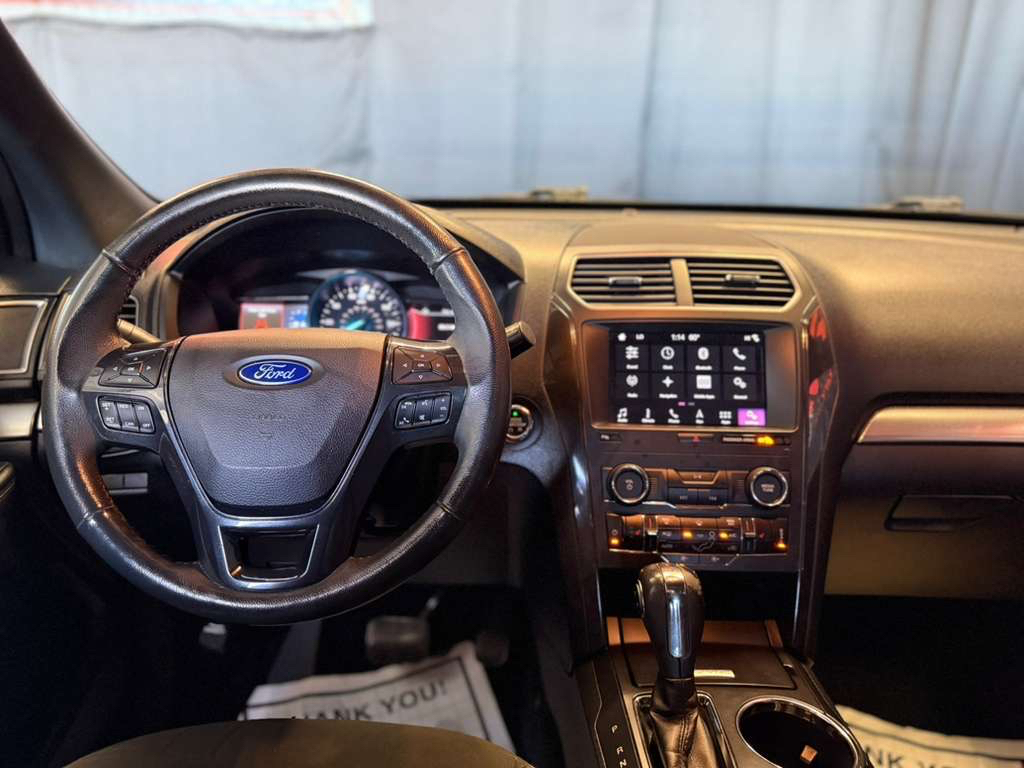 Ford Explorer XLT FWD 2019