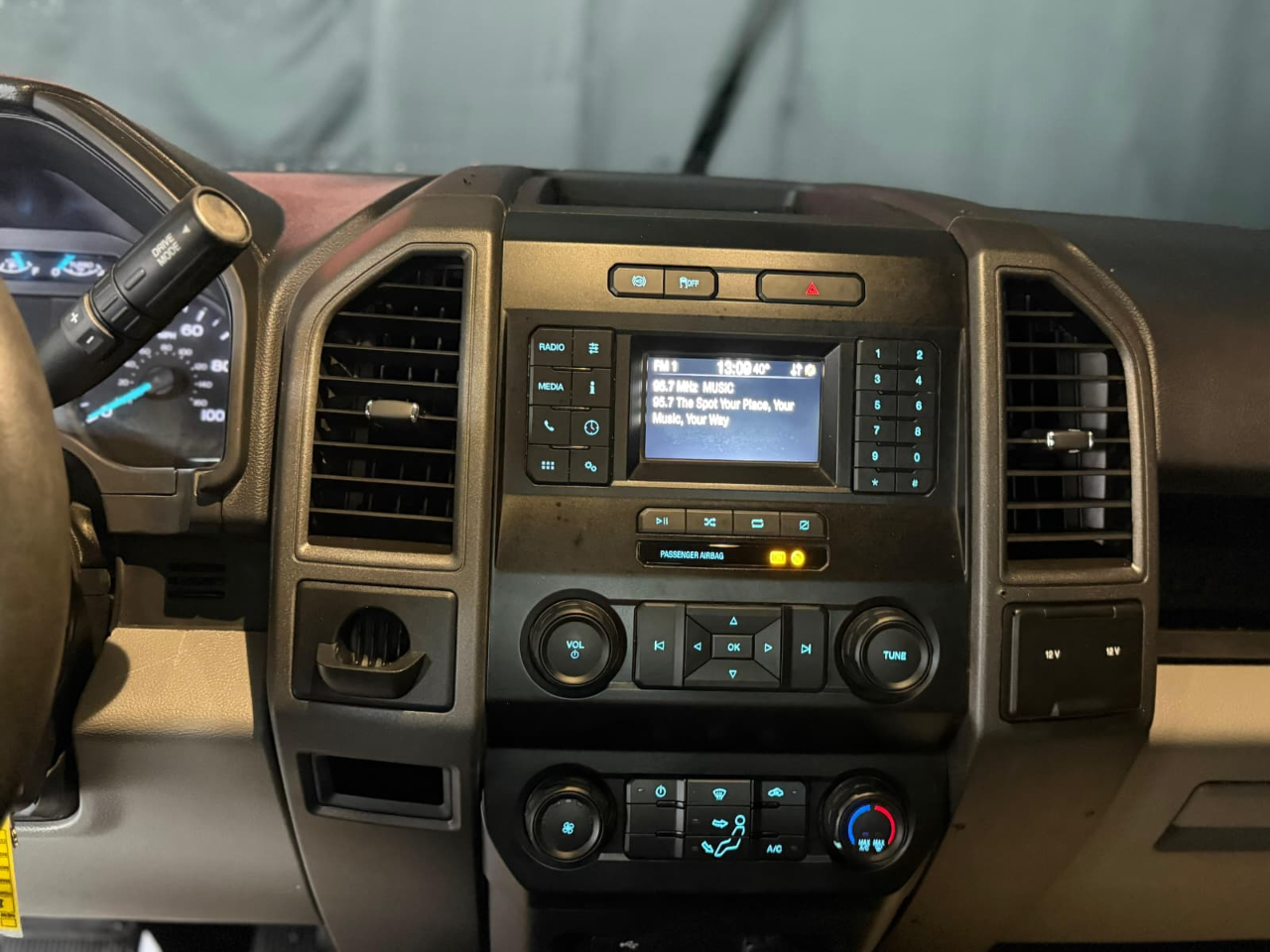 Ford F-250 SD XLT SuperCab Long Bed 2WD 2020